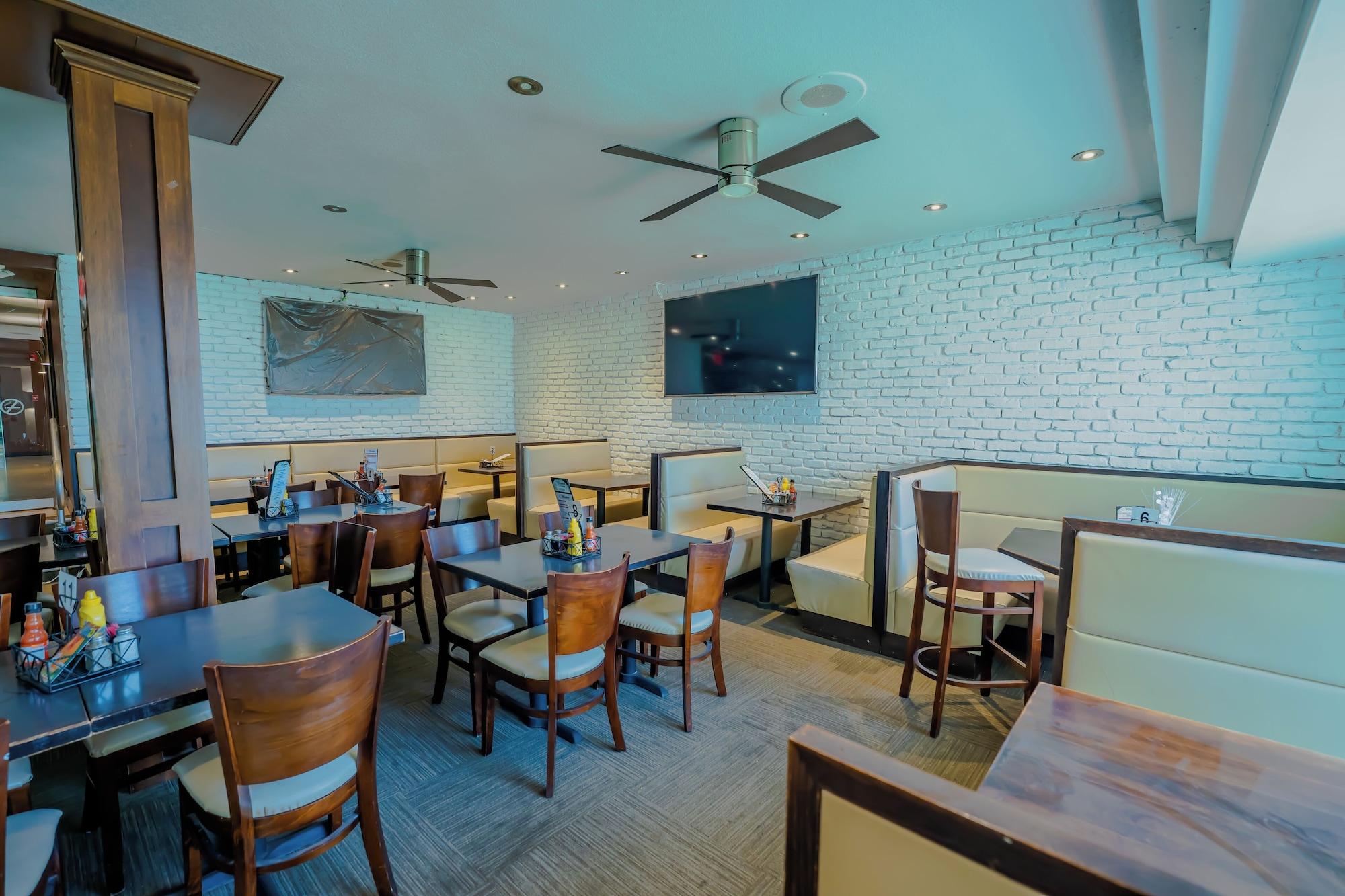 Restaurant Boca Plaza by Lowkl