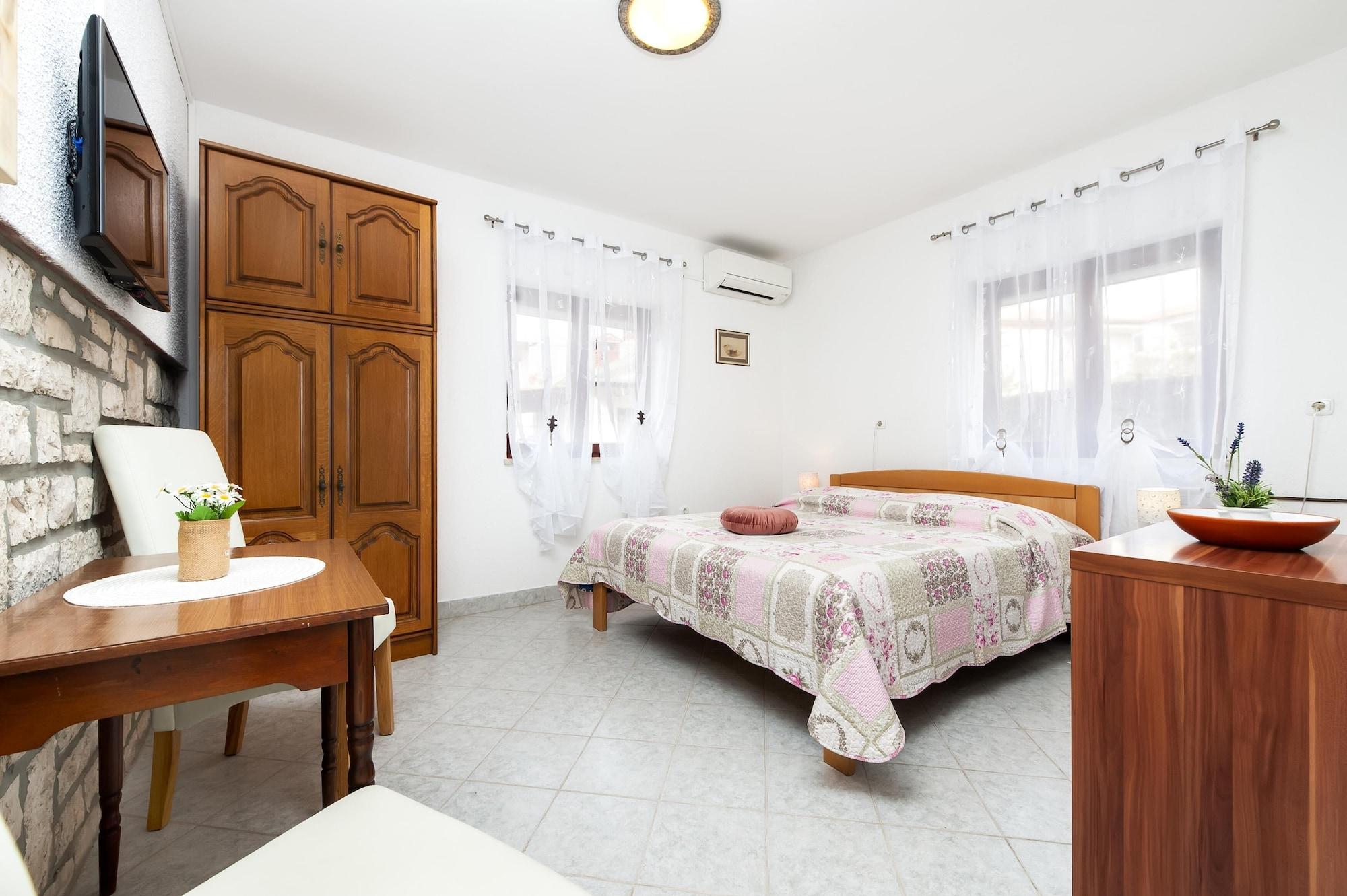 Habitación Apartments and Room Silvana