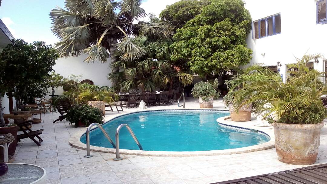 Vista Piscina Aruba Harmony