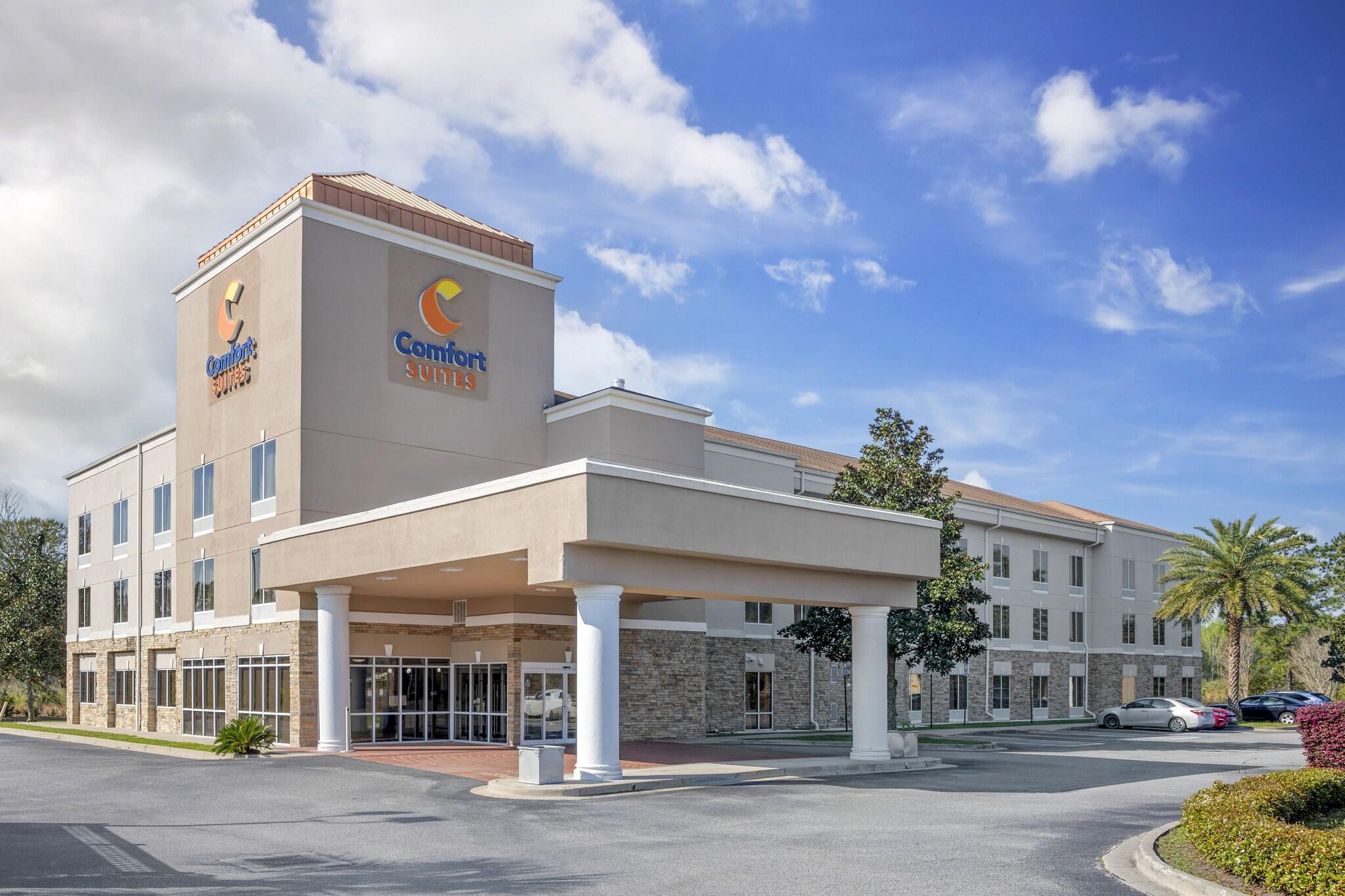 Vista Exterior Comfort Suites Brunswick