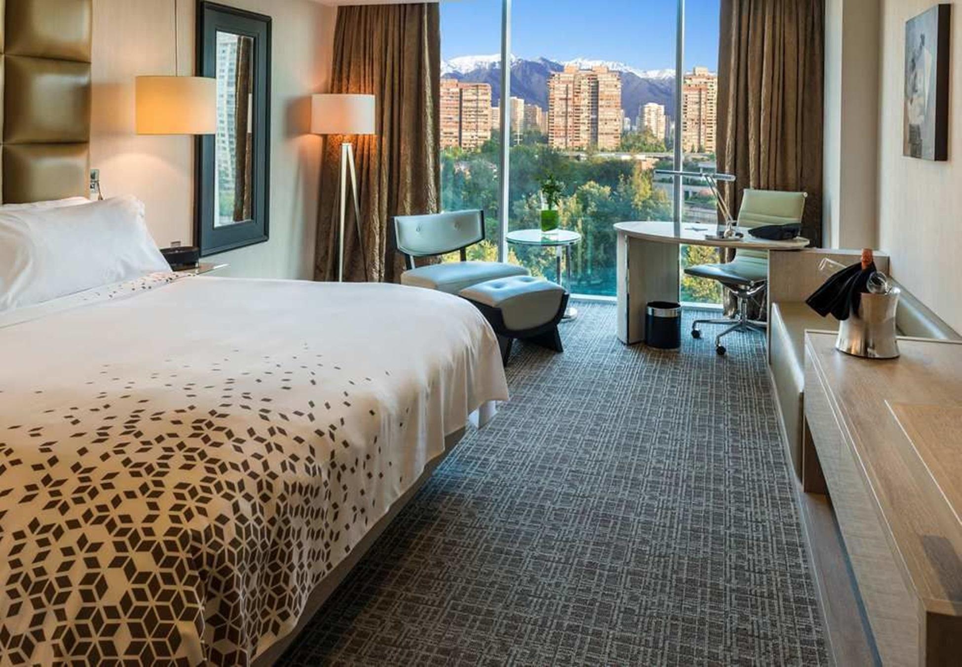 Habitación Renaissance Santiago Hotel