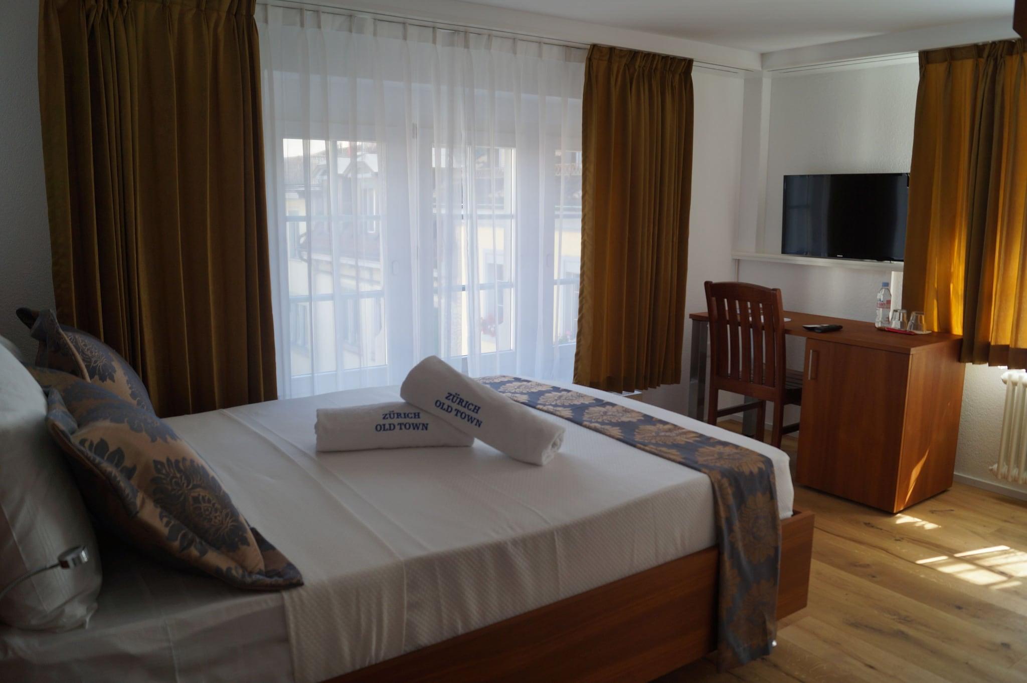 Varios Hotel Old Town