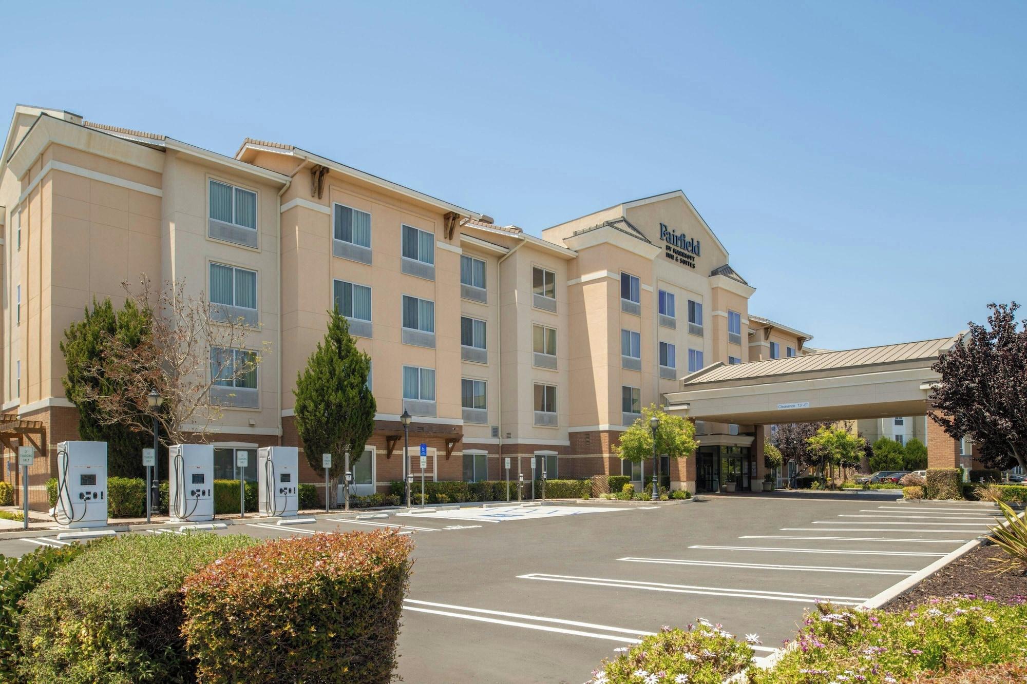 Vista Exterior Fairfield Inn & Suites by Marriott Santa Maria