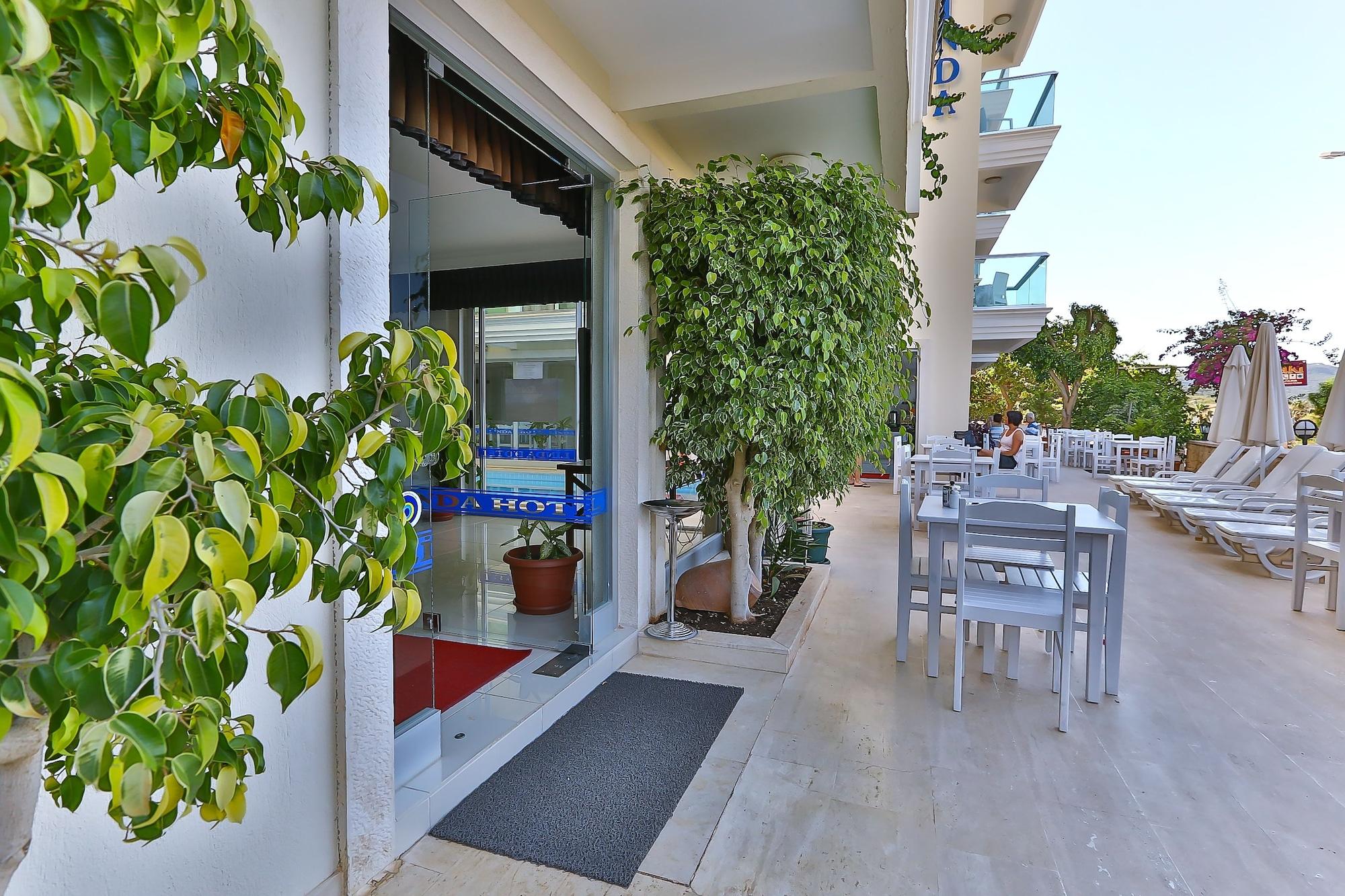 Vista Exterior Belinda Hotel