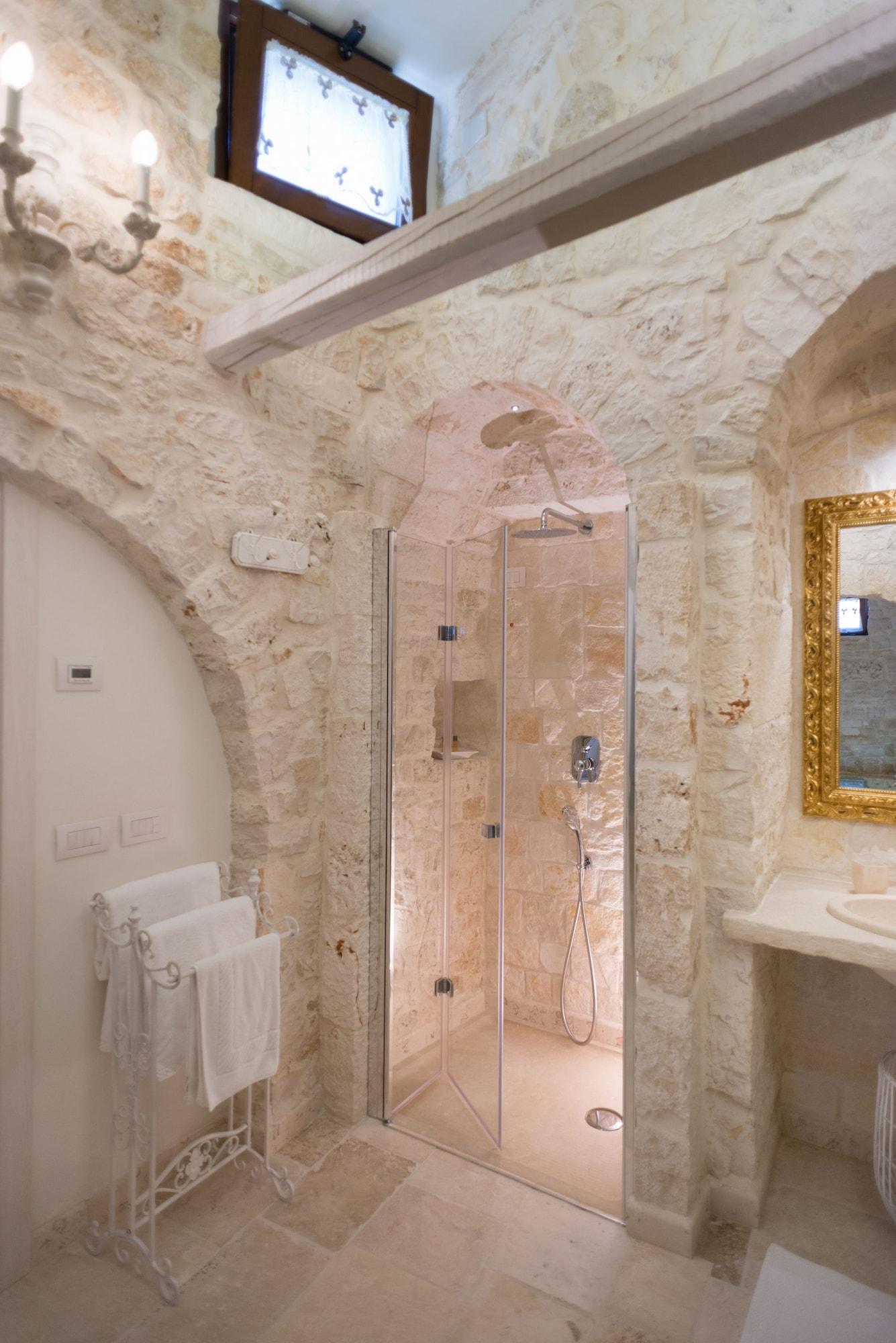 Equipamiento de Habitación Romantic Trulli