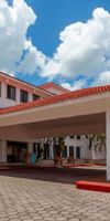 undefined - Hotel 4 estrellas con Desayuno
