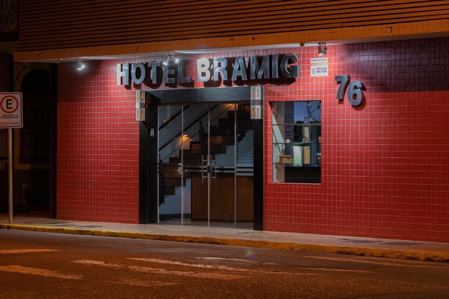 Vista Exterior Hotel Bramig