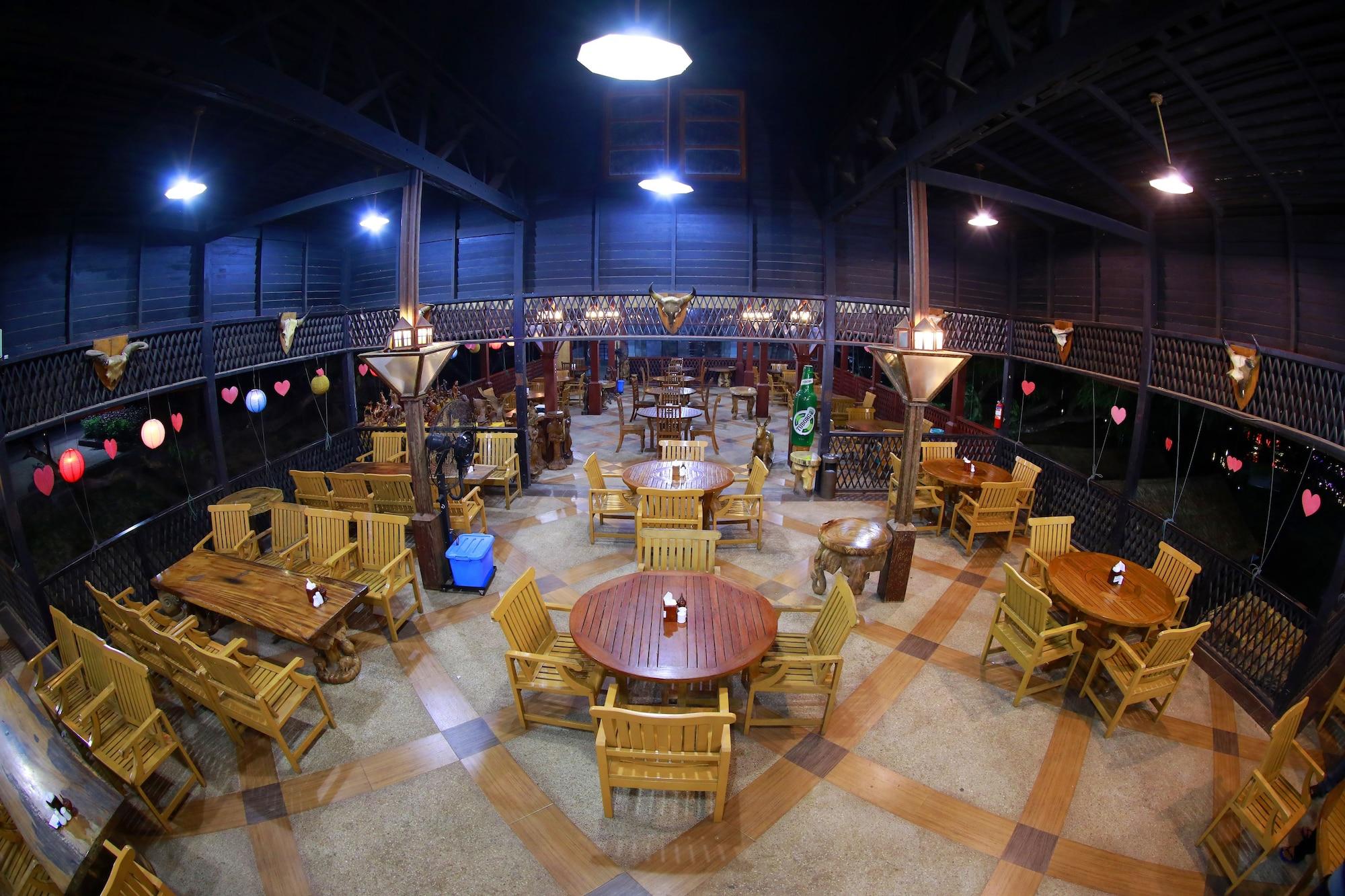 Restaurant KMA Shwe Pyi Bago Resort