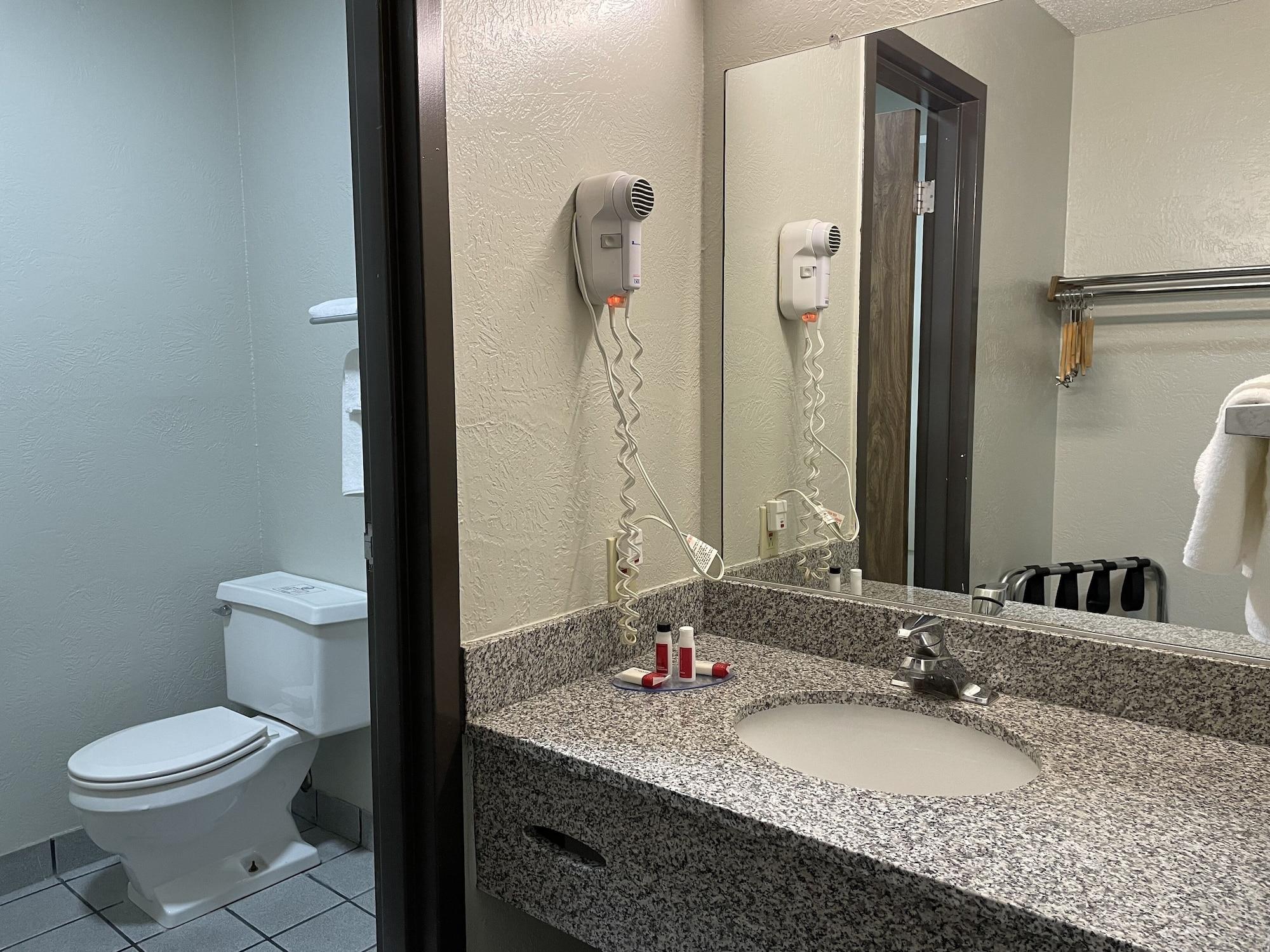 Equipamiento de Habitación Super 8 by Wyndham Amarillo Central TX