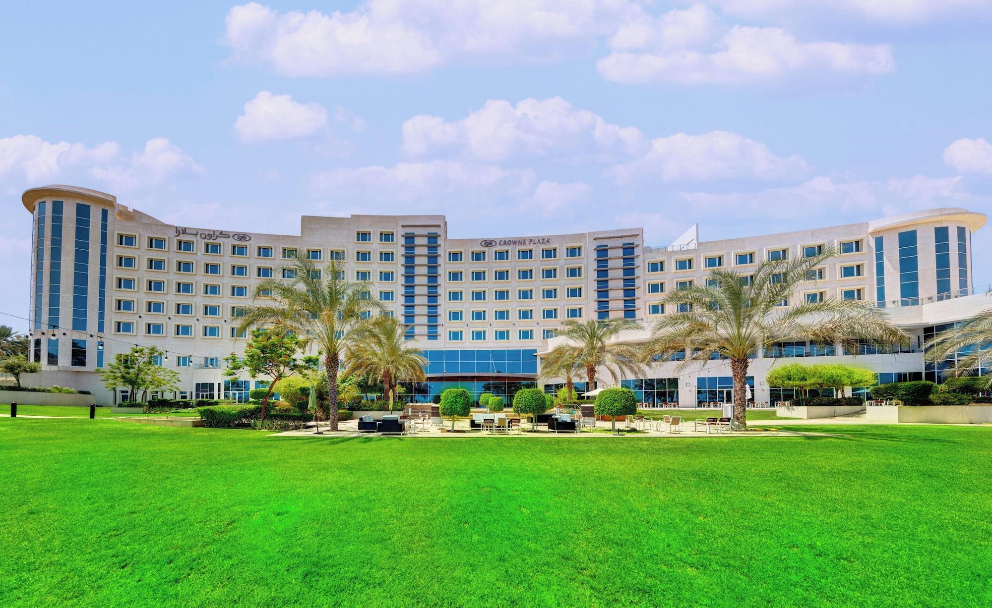 Vista Exterior Crowne Plaza Muscat OCEC by IHG