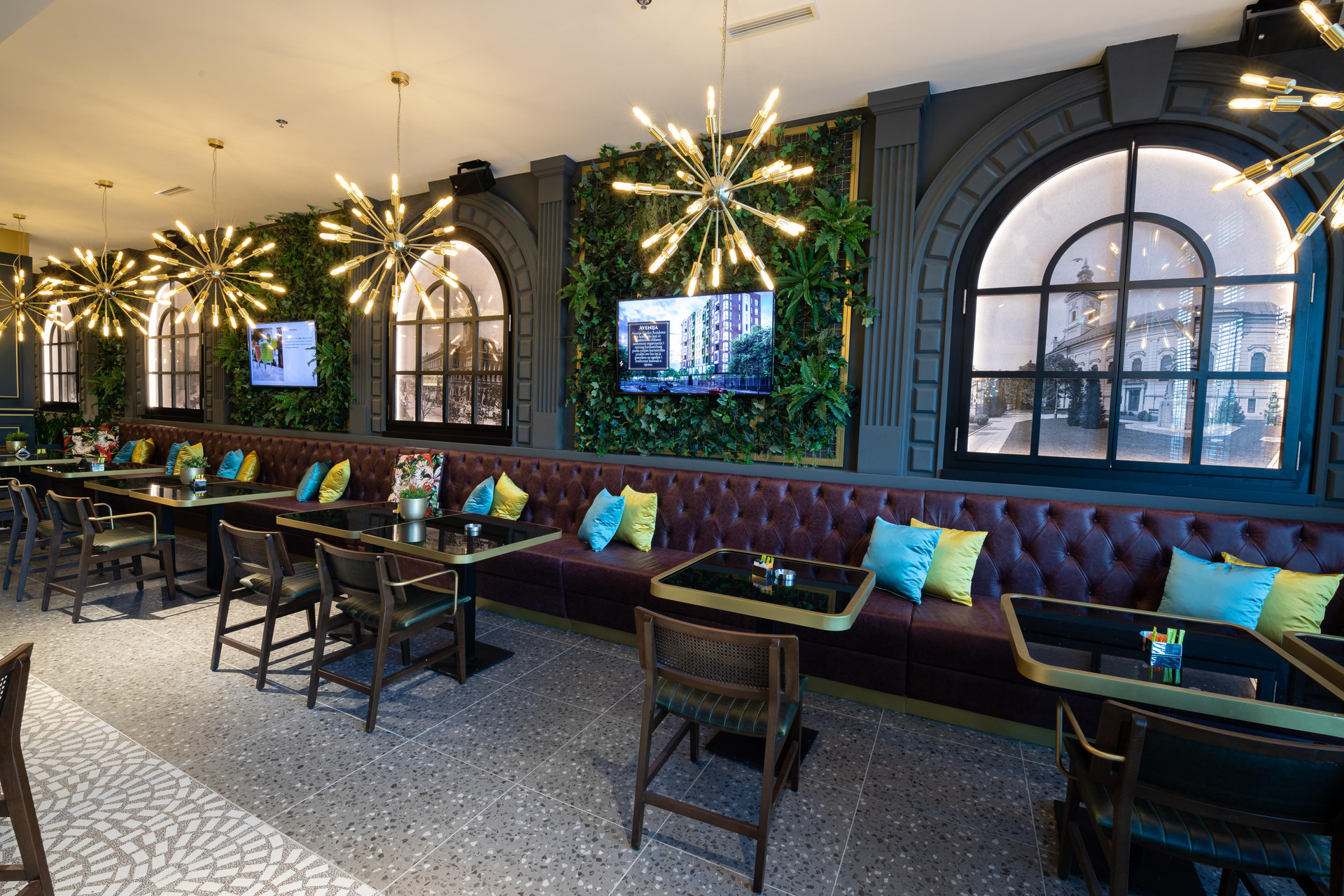 Bar/Salón Hotel Pupin