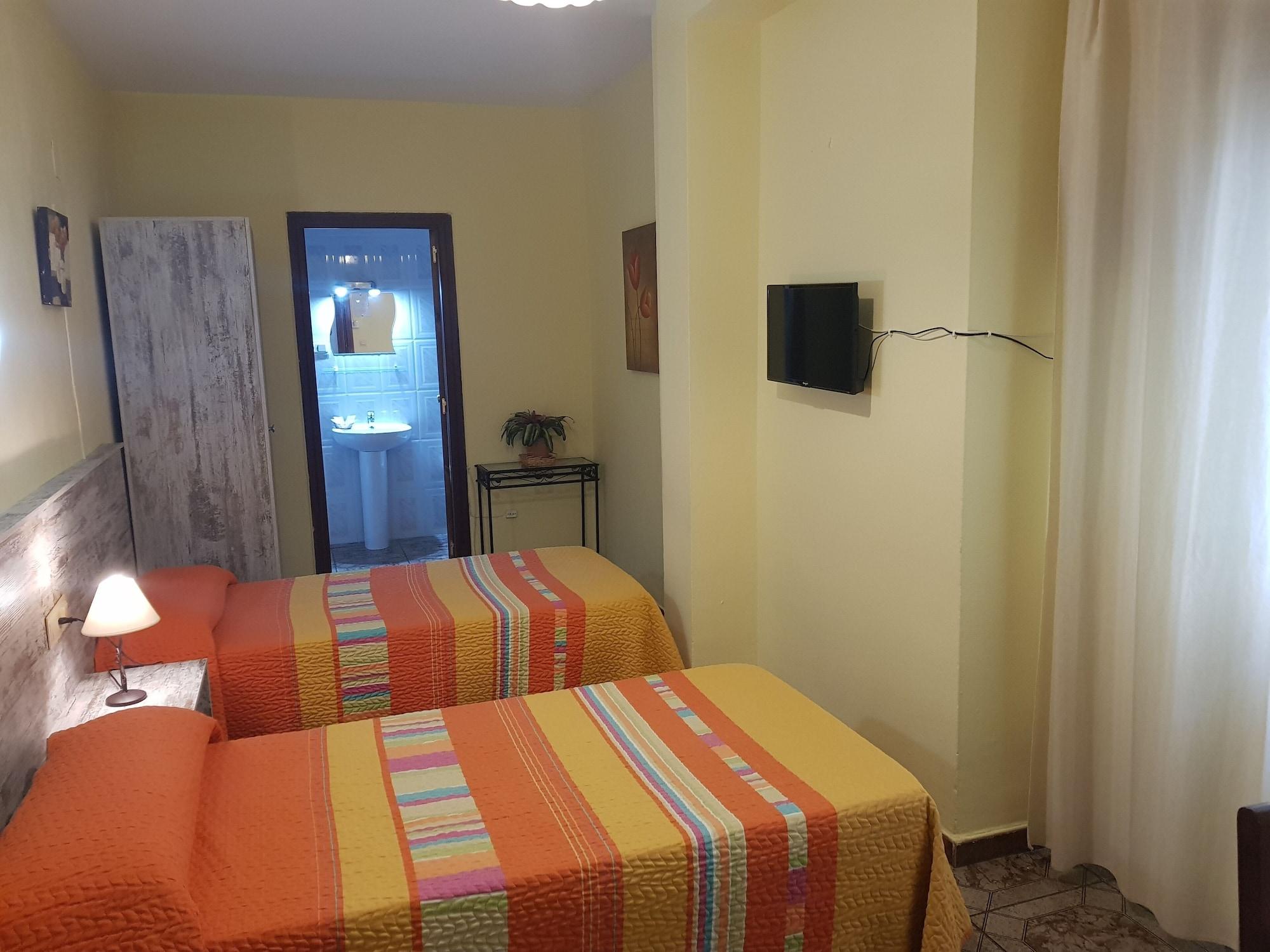 Varios Hostal Virgen del Rocio
