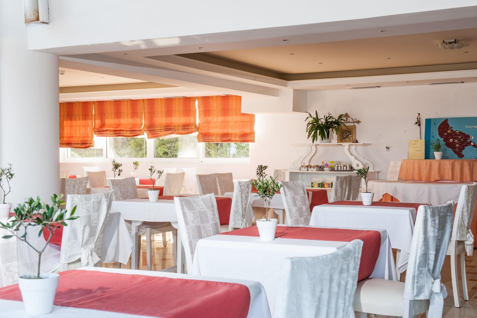 Restaurant Gerakas Belvedere Hotel & Luxury Suites