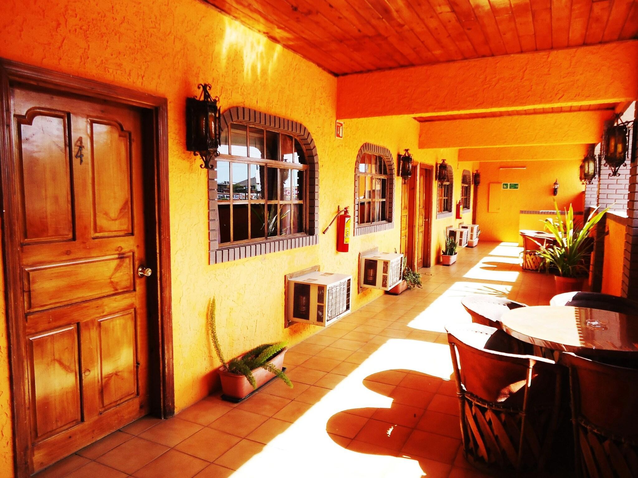 Varios La Hacienda de la Langosta Roja