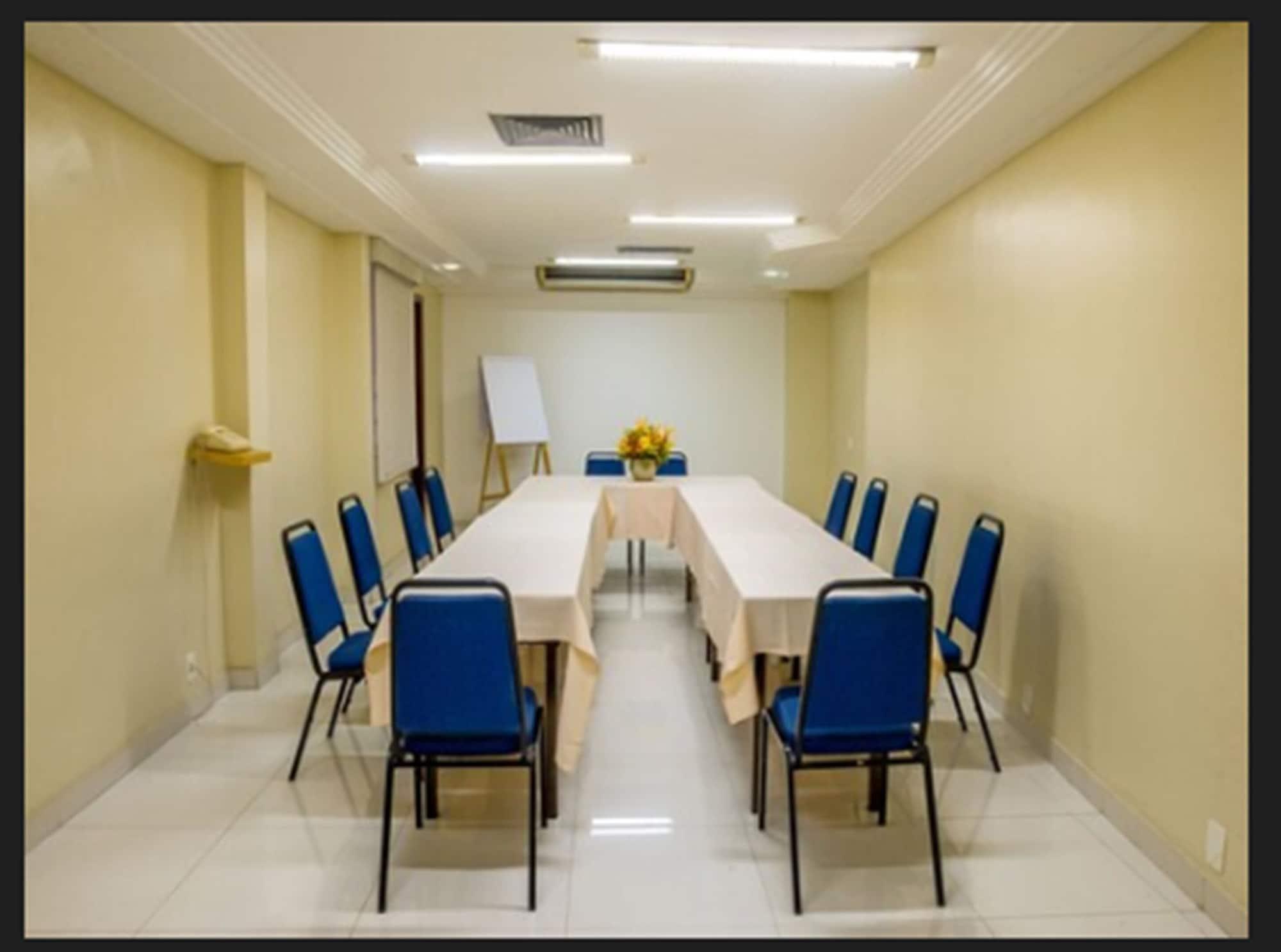 Sala de Reuniones Argentina Hotel