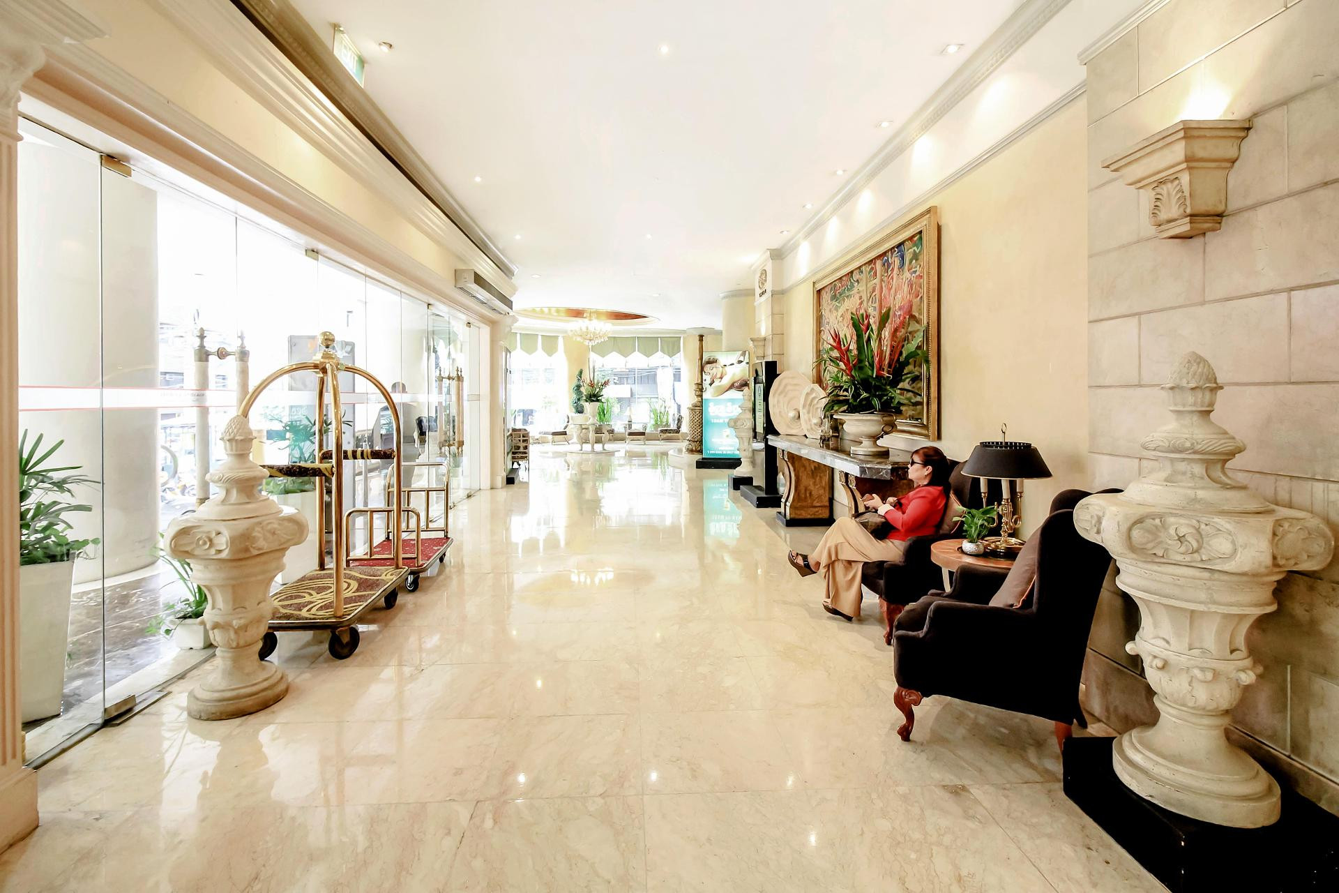 Vista Lobby Makati Palace Hotel