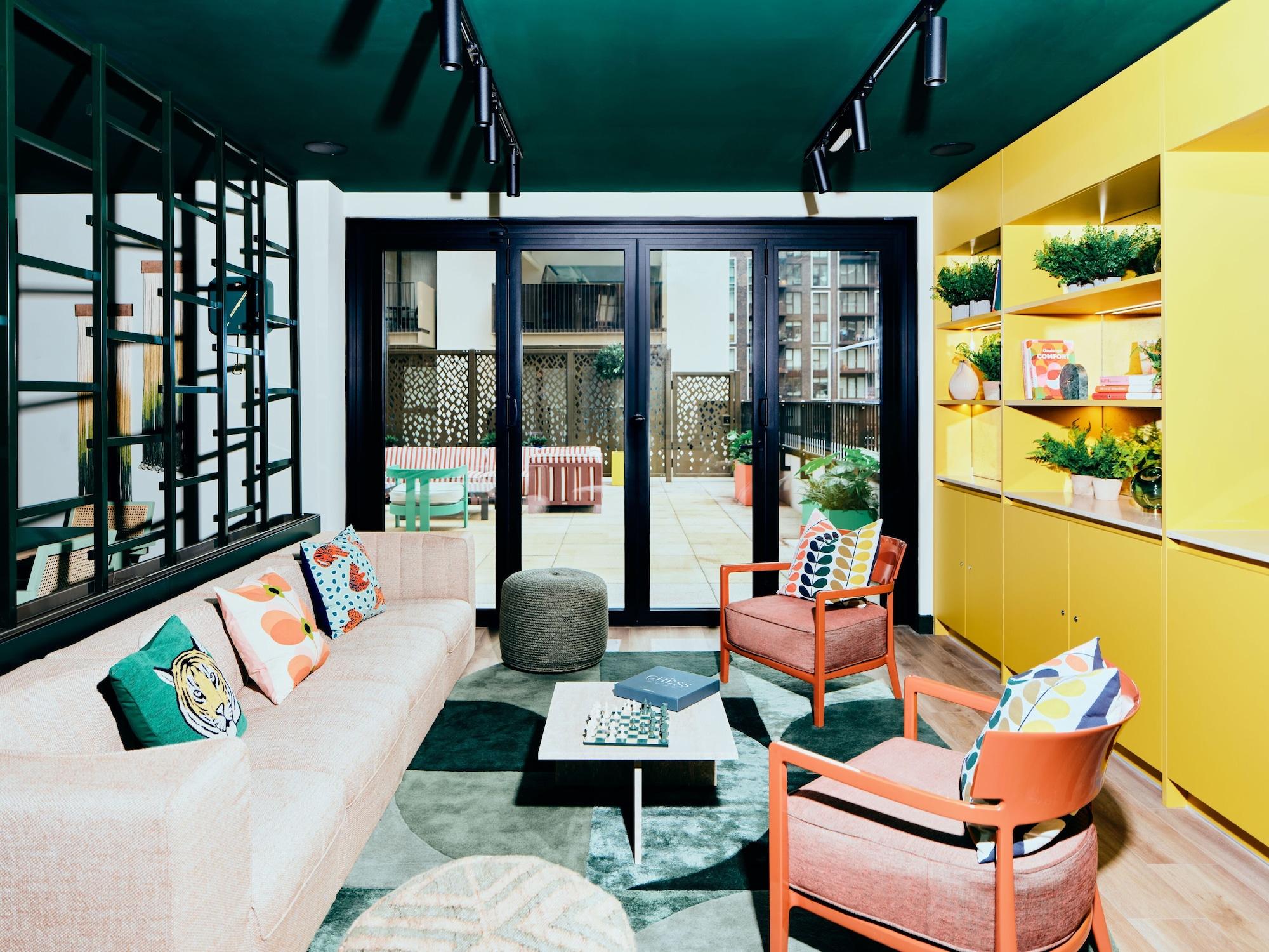 Bar/Salón Vertus Edit Canary Wharf