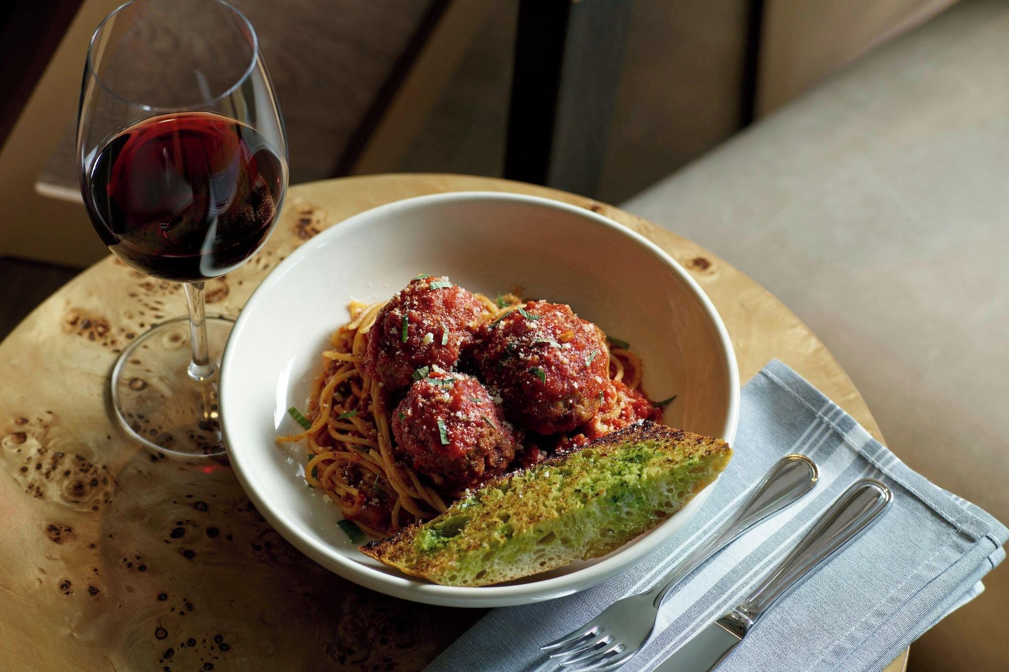 Restaurant Viewline Resort Snowmass, Autograph Collection