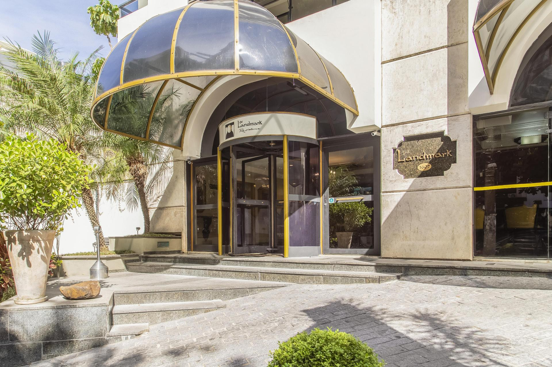 Vista Exterior The Landmark Residence - Oficial