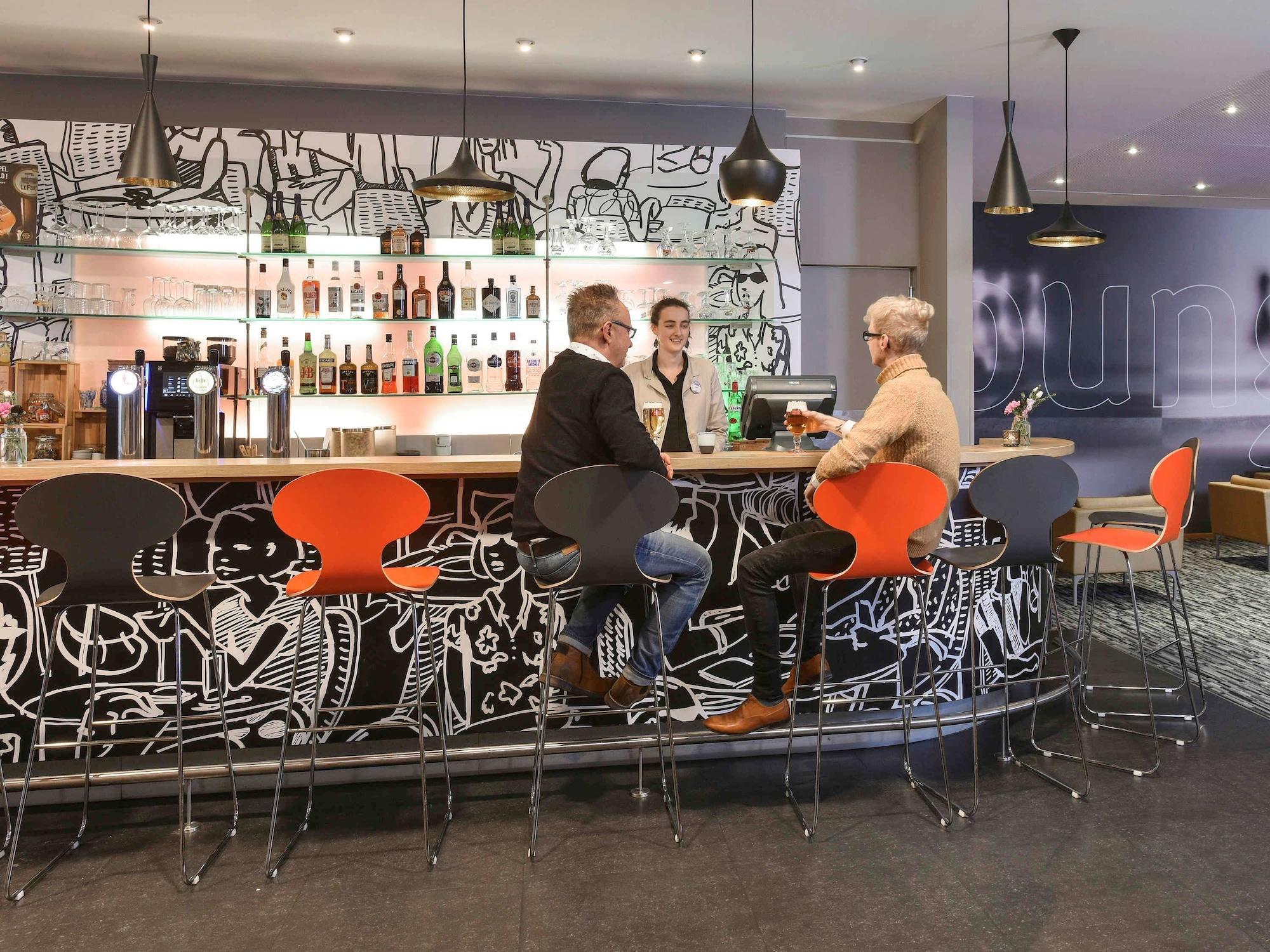 Bar/Salón ibis Kortrijk Centrum