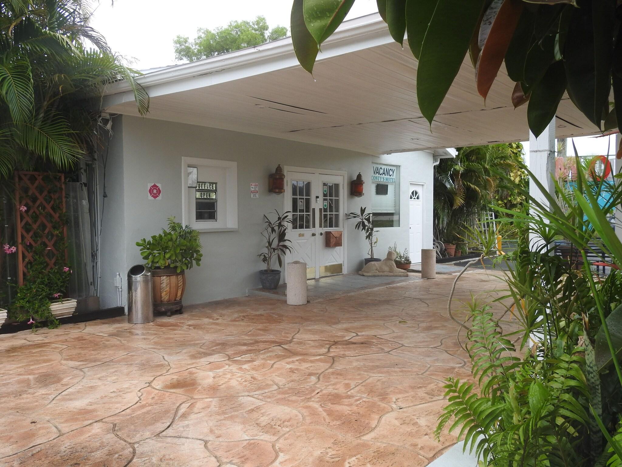 Vista Exterior Conty's Motel