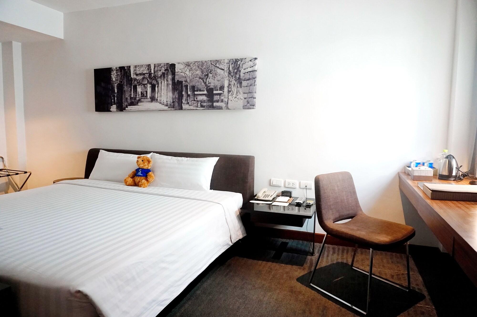 Varios S33 Compact Hotel