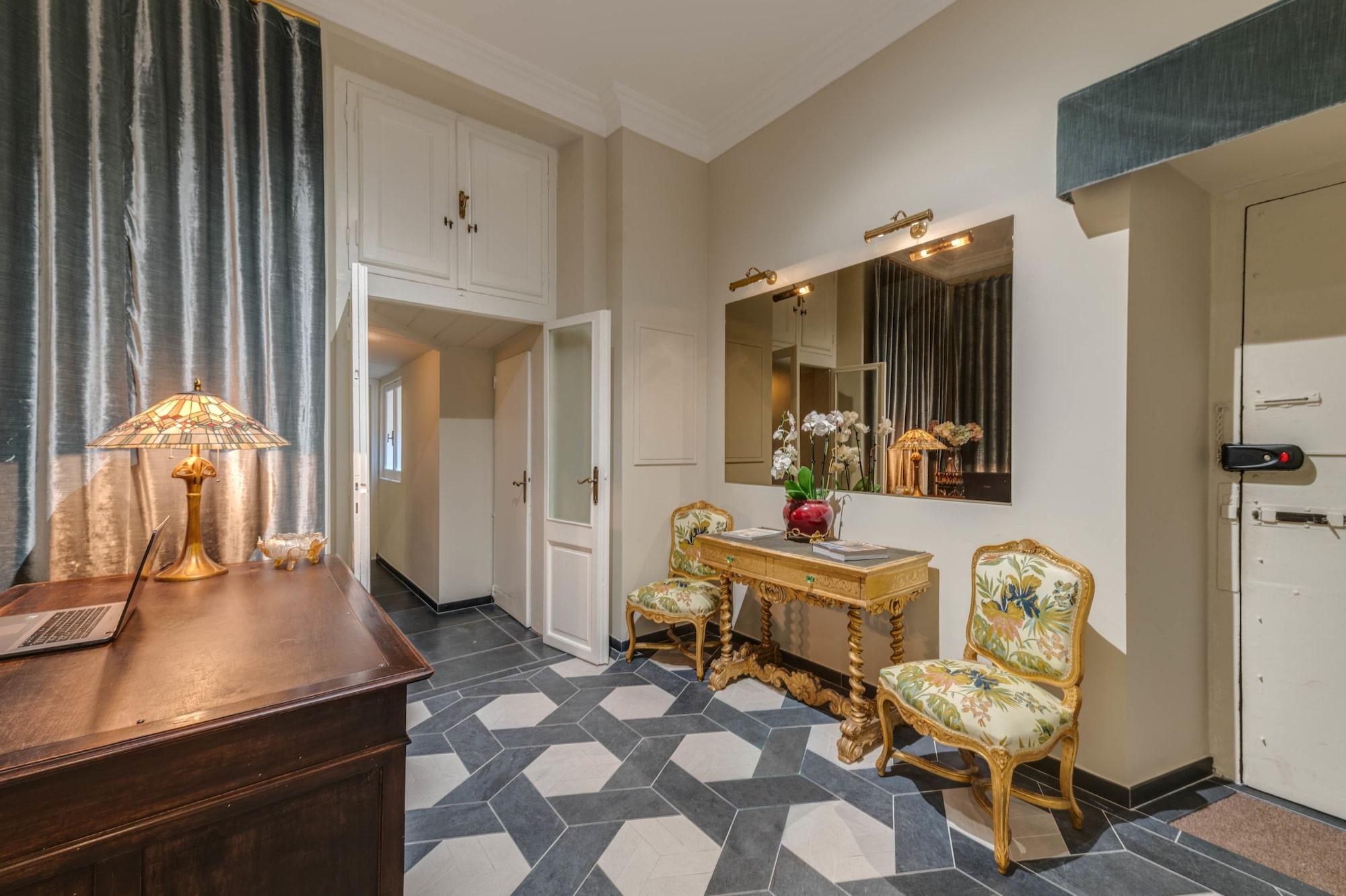 Vista Lobby Adrianus Hotel