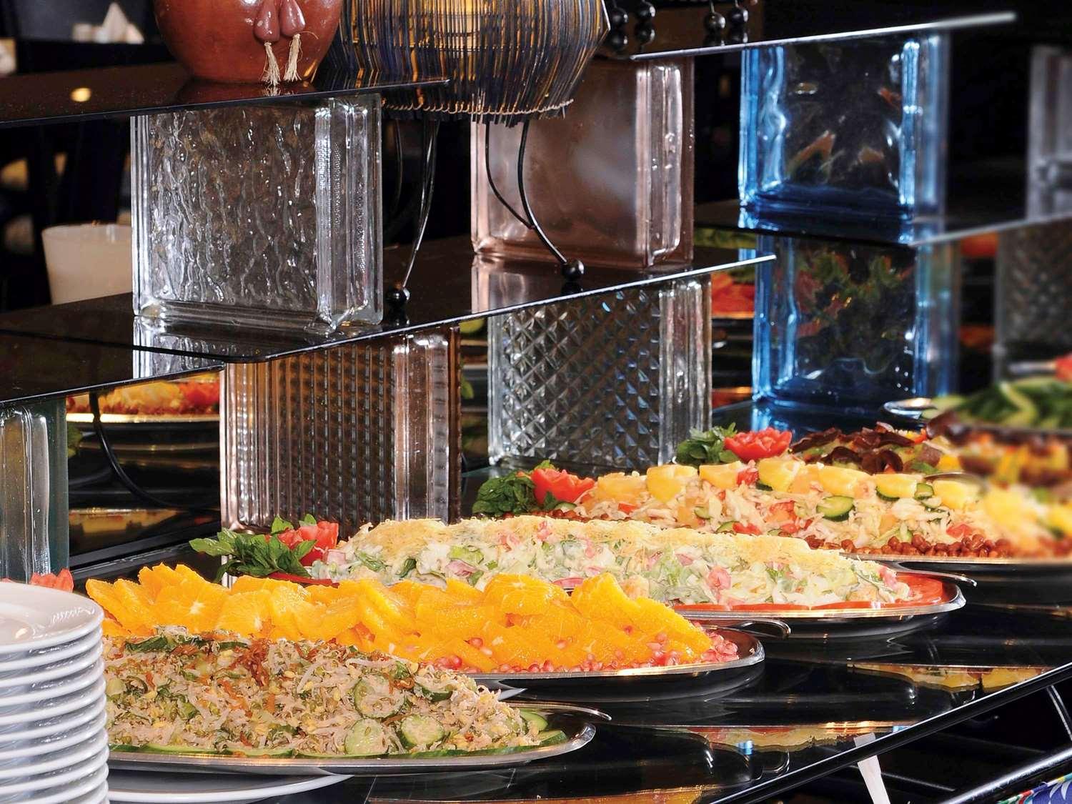 Restaurant Anwar Al Madinah Mövenpick Hotel