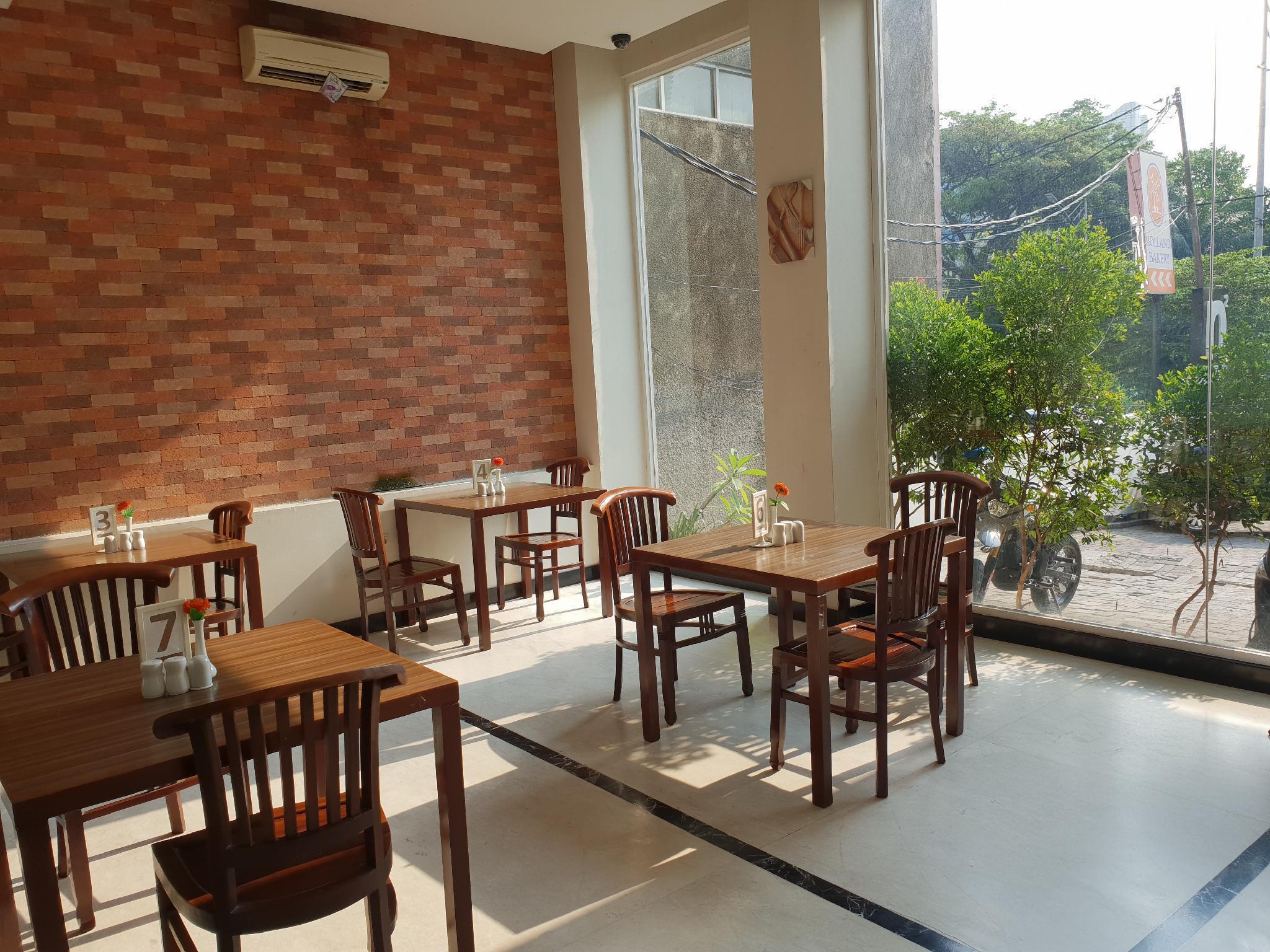 Restaurant N2 Hotel Gunung Sahari