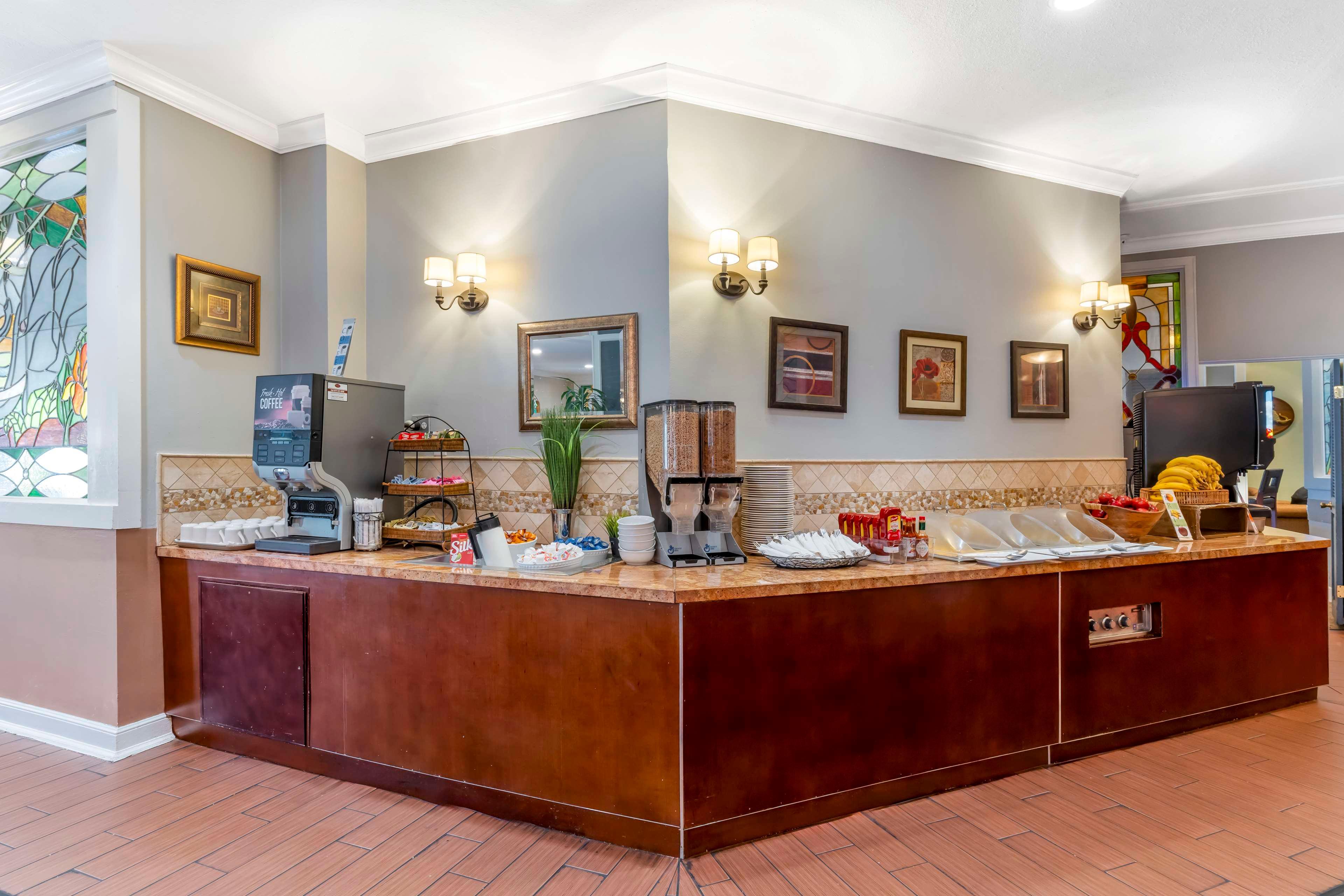 Restaurant Best Western Plus Grosvenor Airport Hotel