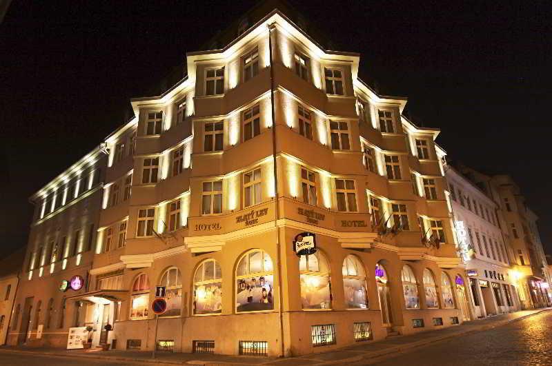 Vista Exterior Hotel Zlaty Lev Zatec