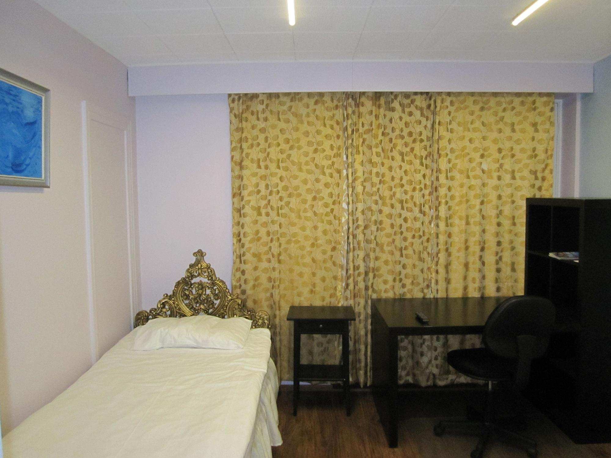 Varios Finn Rooms