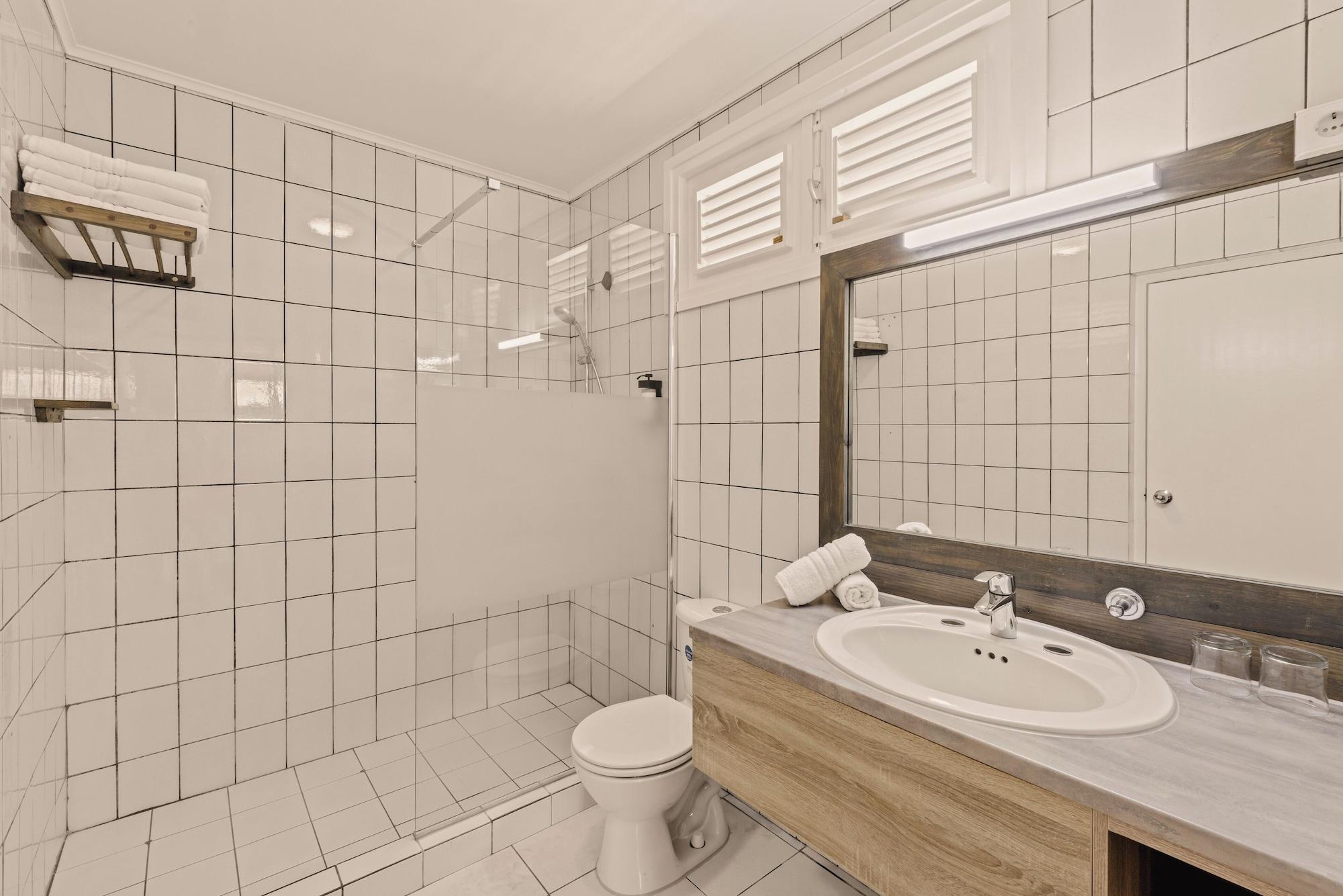 Equipamiento de Habitación Bon Bini Seaside Resort