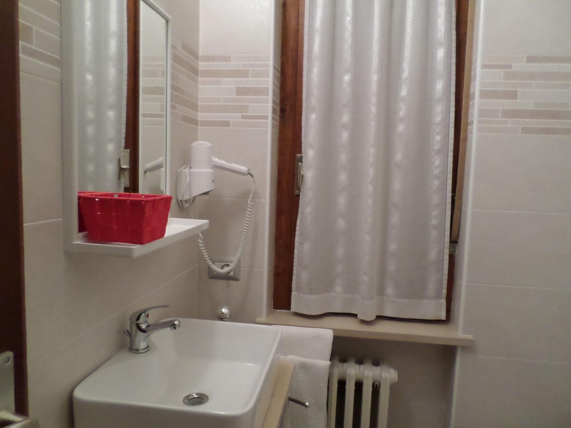 Equipamiento de Habitación Villa Ester