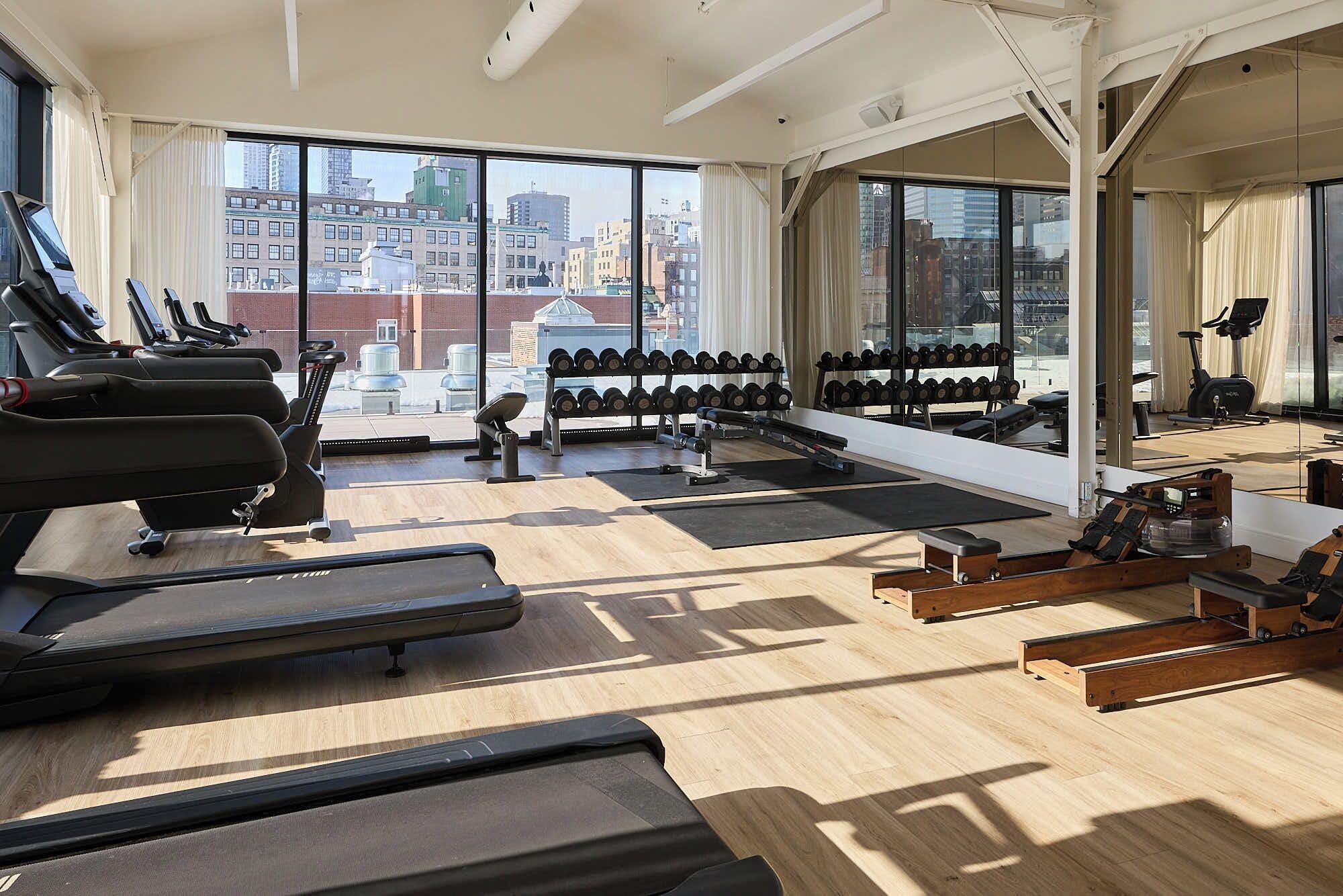 Gimnasio Eurostars Old Montreal Suites & Apartments