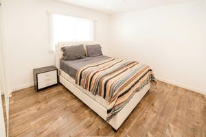 Alojamiento - 2-bedroom apartment in charming Los Angeles with WiFi, AC