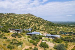 Alojamiento - Shepherd's Tree Game Lodge