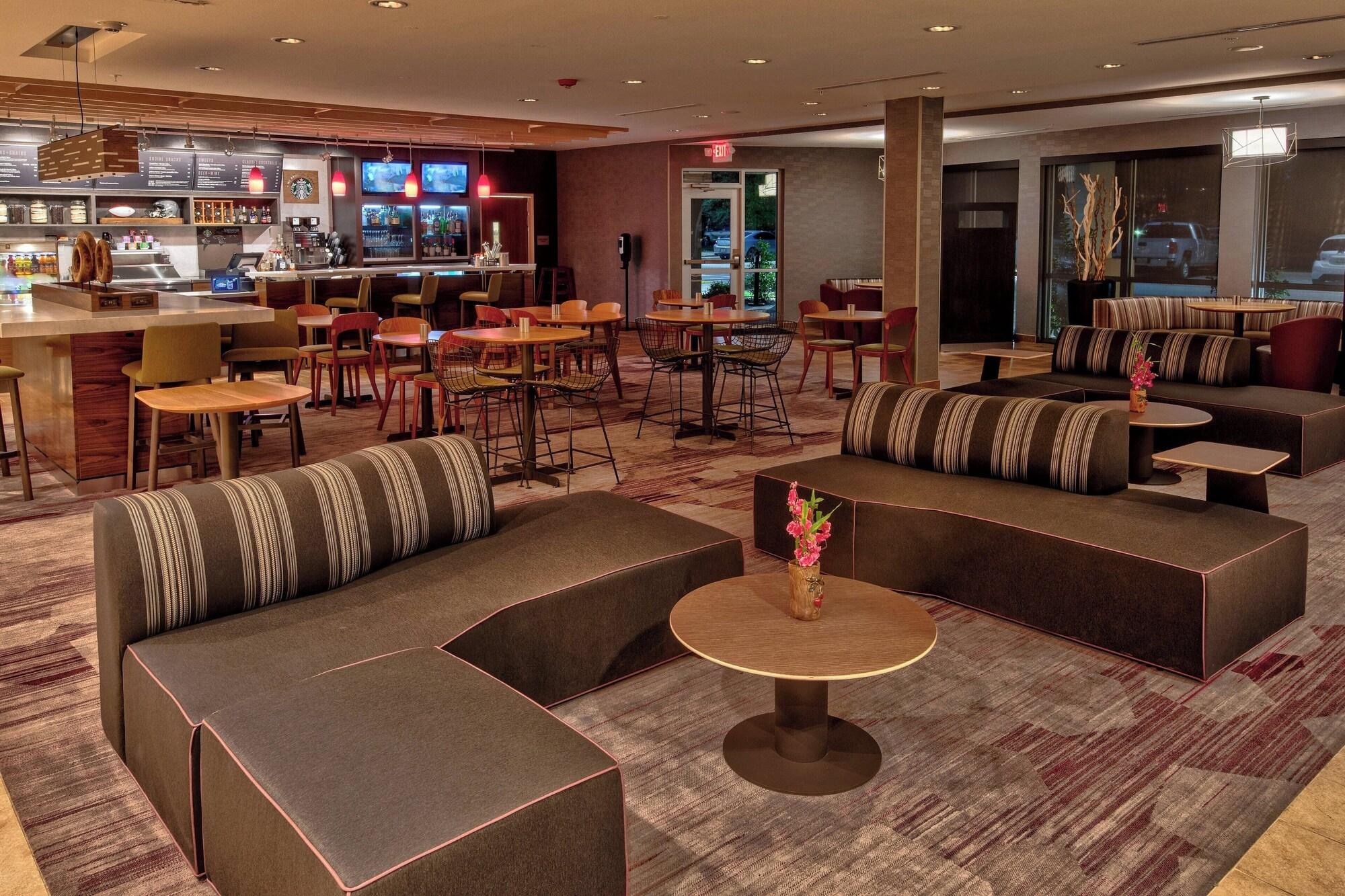 Vista Lobby Courtyard by Marriott Austin Northwest/Lakeline