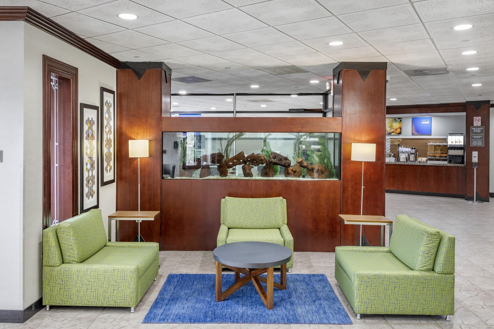 Vista Lobby Comfort Inn Paramus - Hackensack