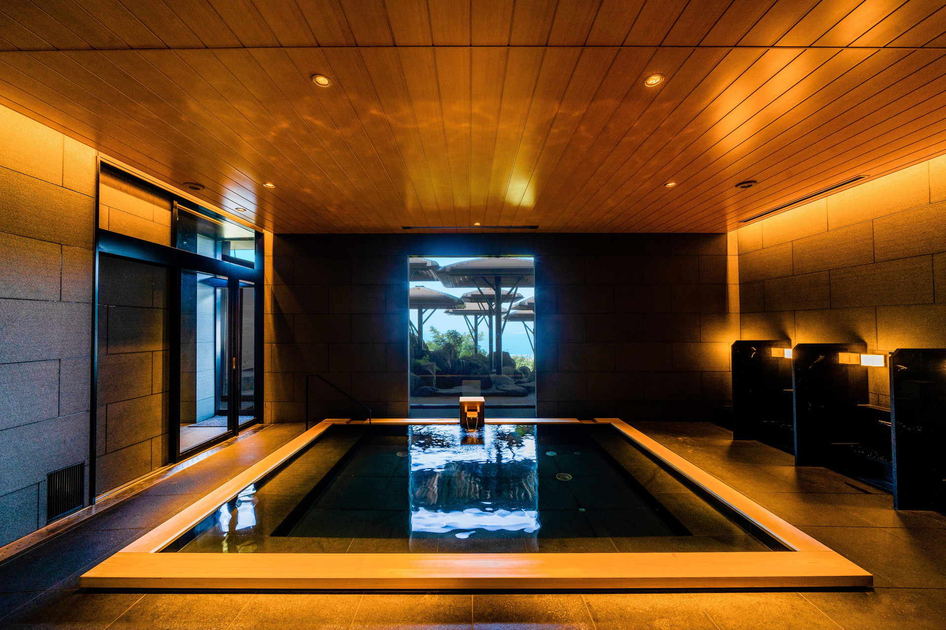 Vista Lobby ANA InterContinental Beppu Resort & Spa by IHG