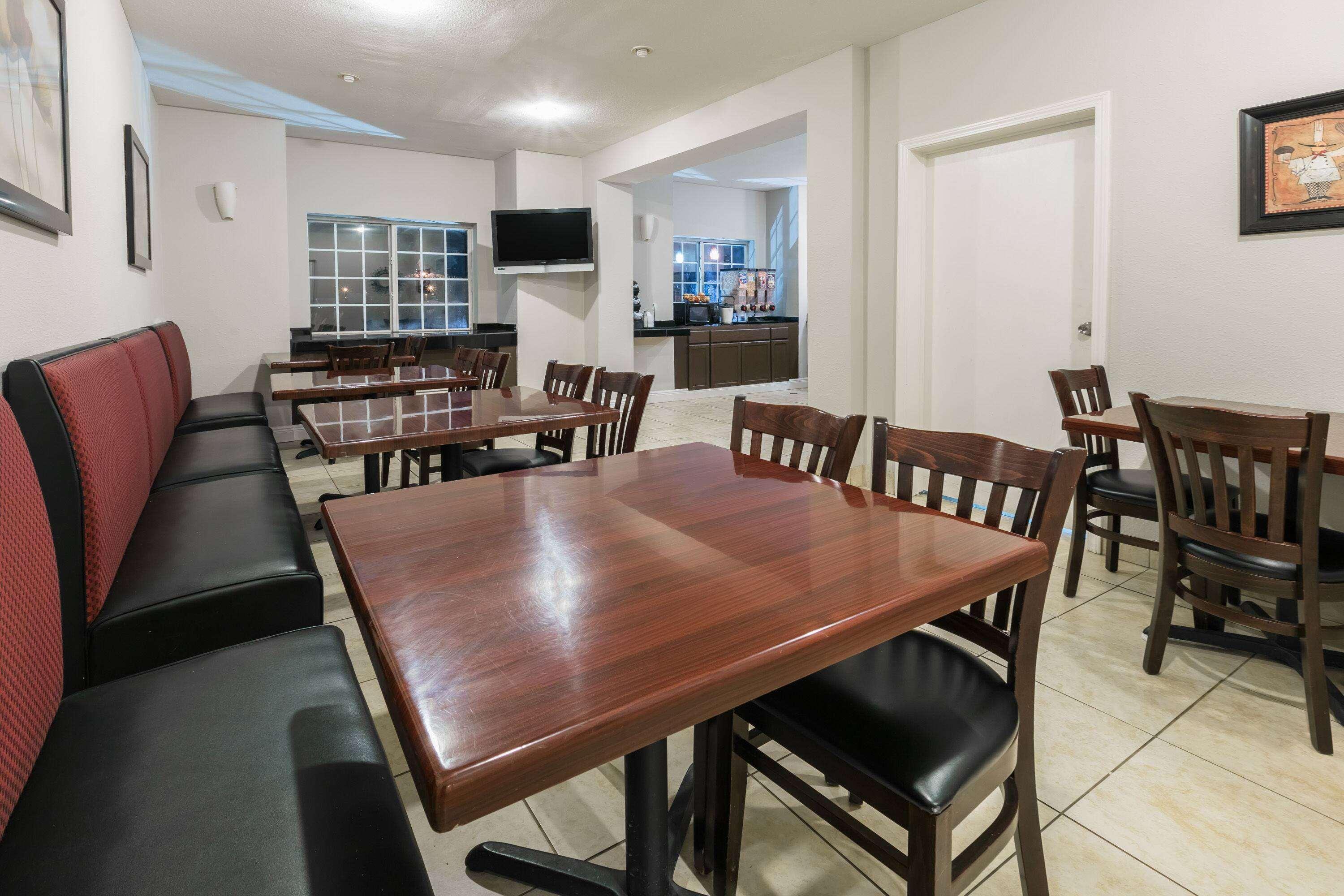 Restaurant Microtel Inn & Suites by Wyndham Scott/Lafayette