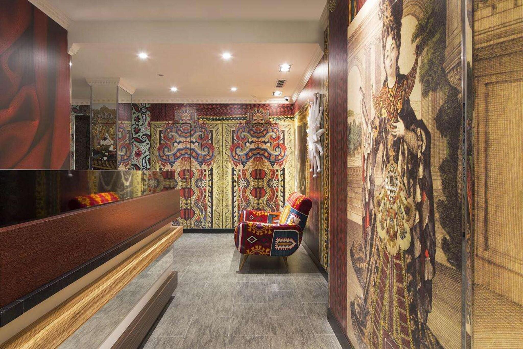 Vista Lobby Hotel du Continent