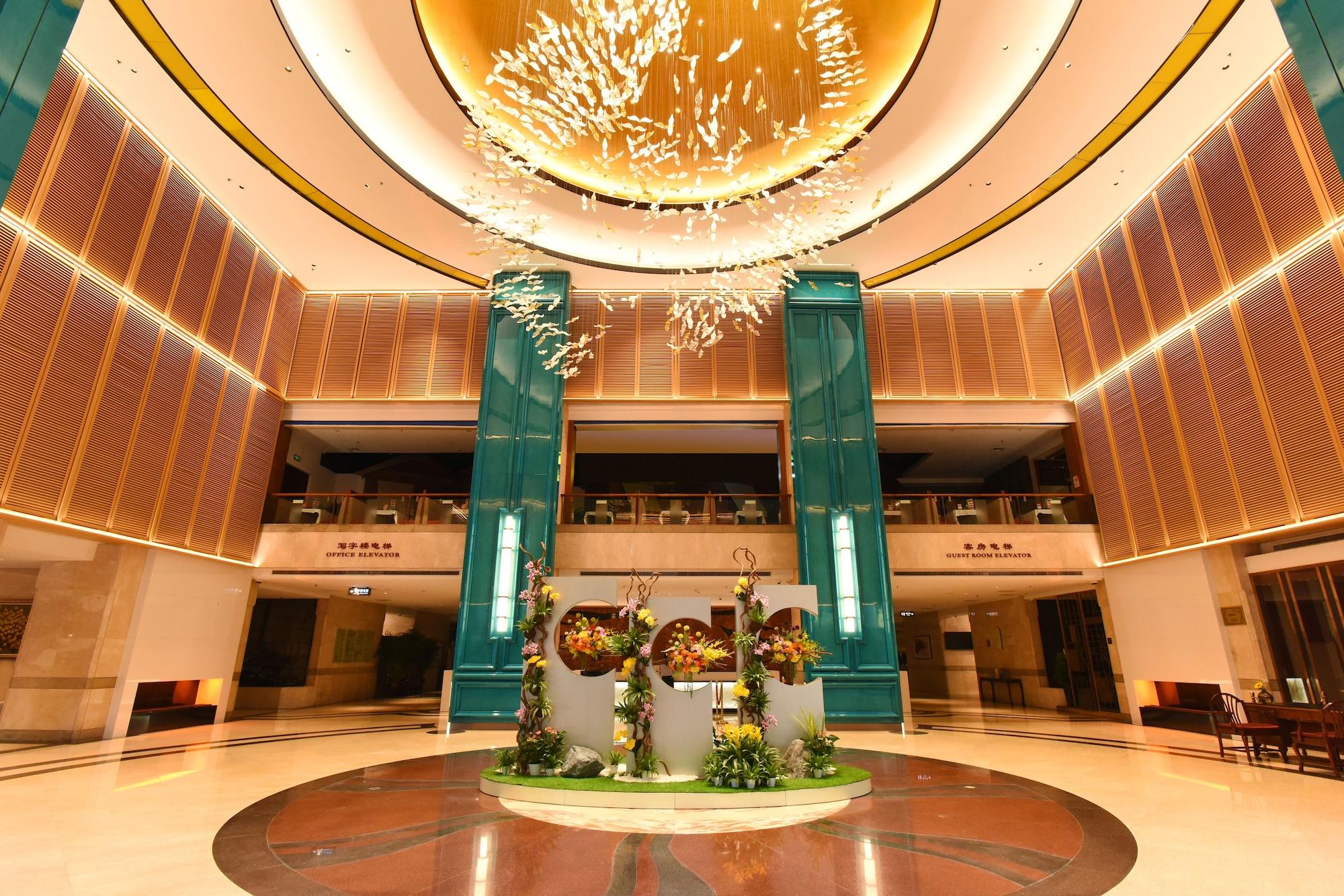 Vista Lobby Asia International Hotel Guangzhou - Overseas Buyer Registration Services in Hotel & Free Shuttle between Hotel and Exhibition Center during Canton Fair