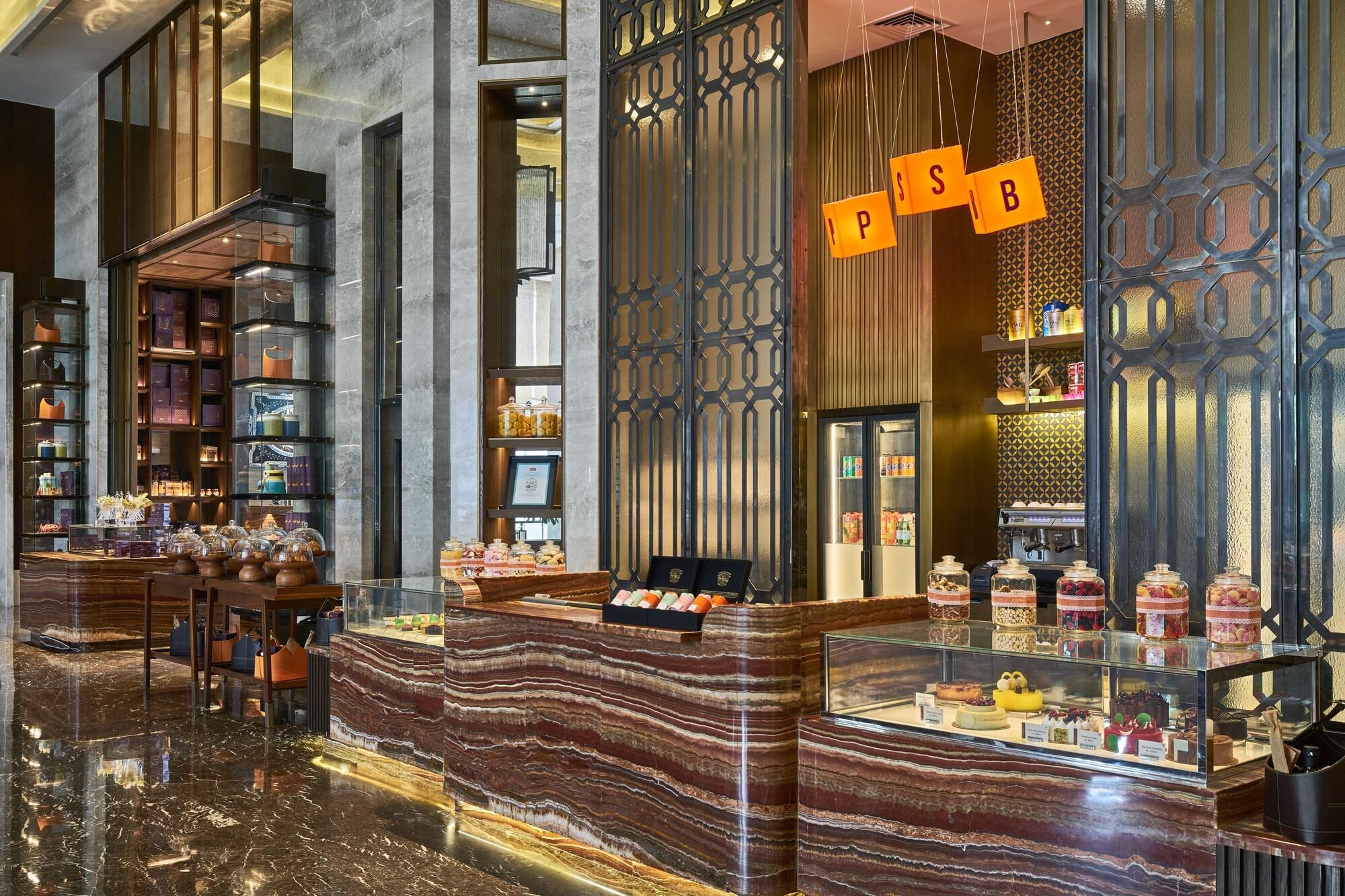 Restaurant Conrad Pune by Hilton