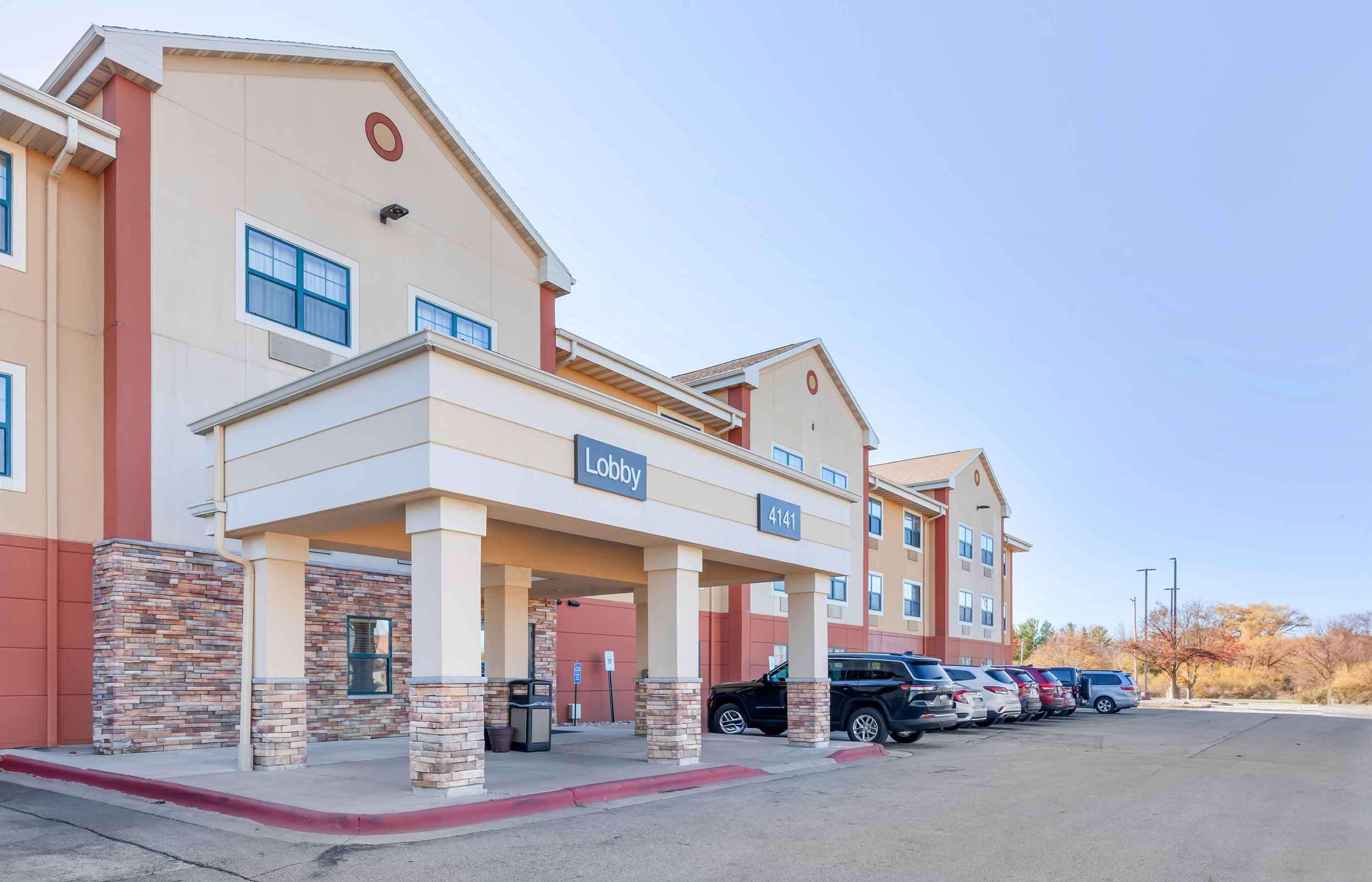 Vista Exterior Extended Stay America Select Suites - Appleton - Fox Cities