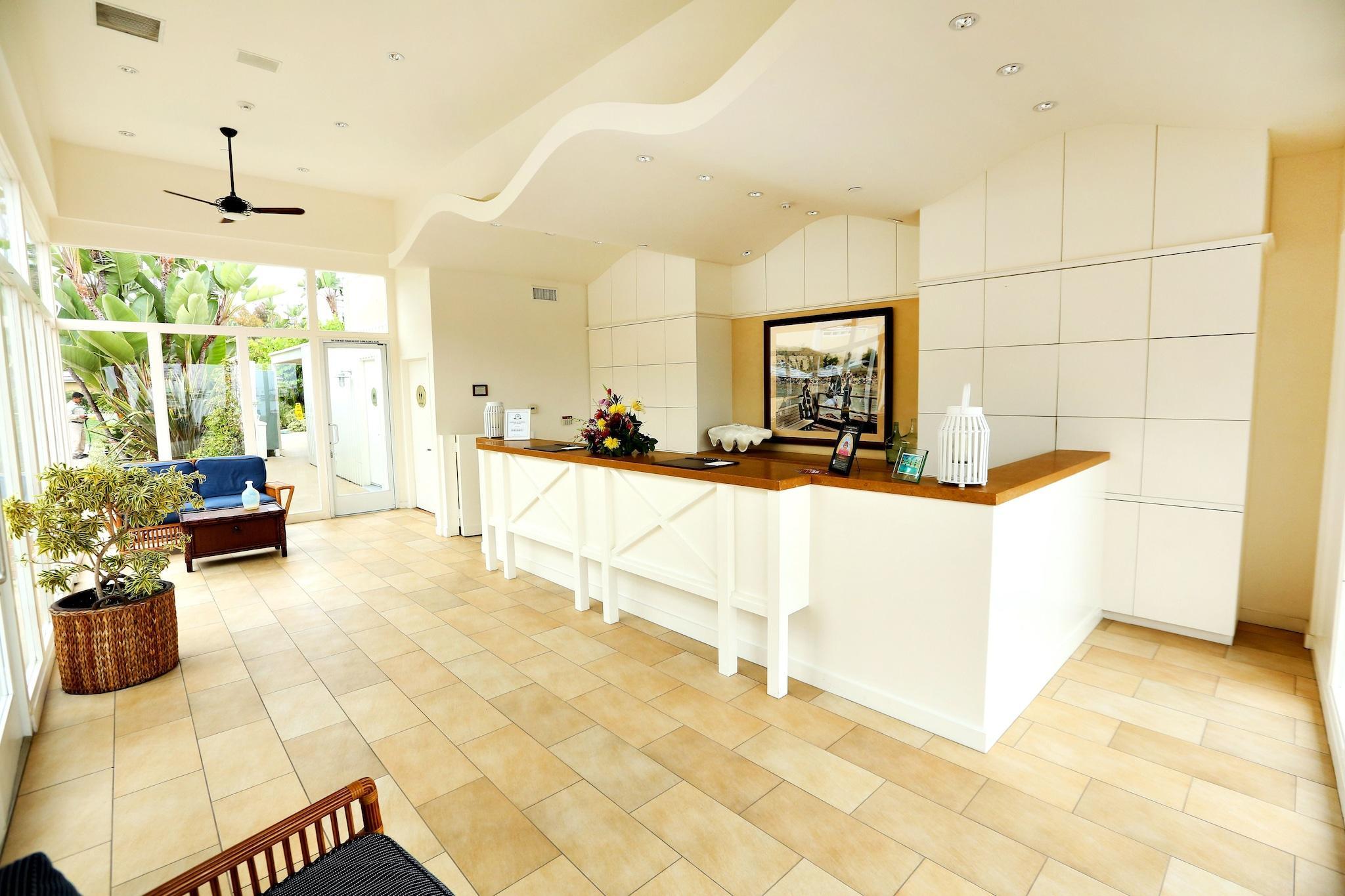 Vista Lobby The Pavilion Hotel