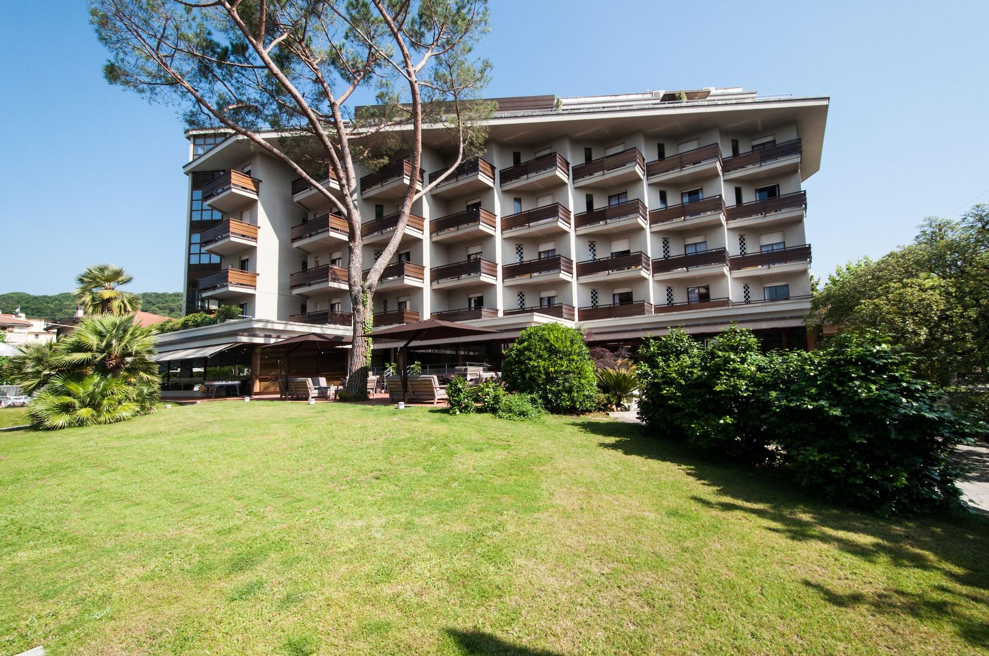 Vista Exterior Hotel Michelangelo & Spa