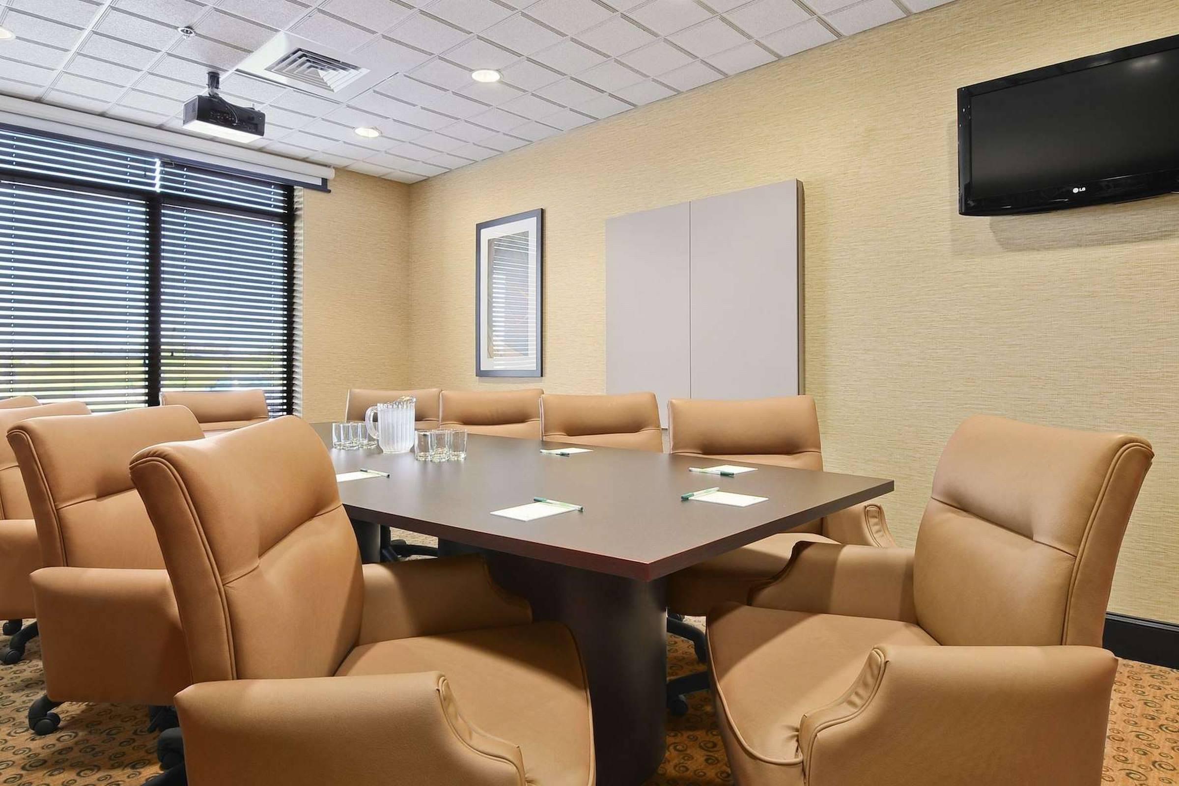 Centro de Negocios Comfort Inn & Suites Frisco East - McKinney