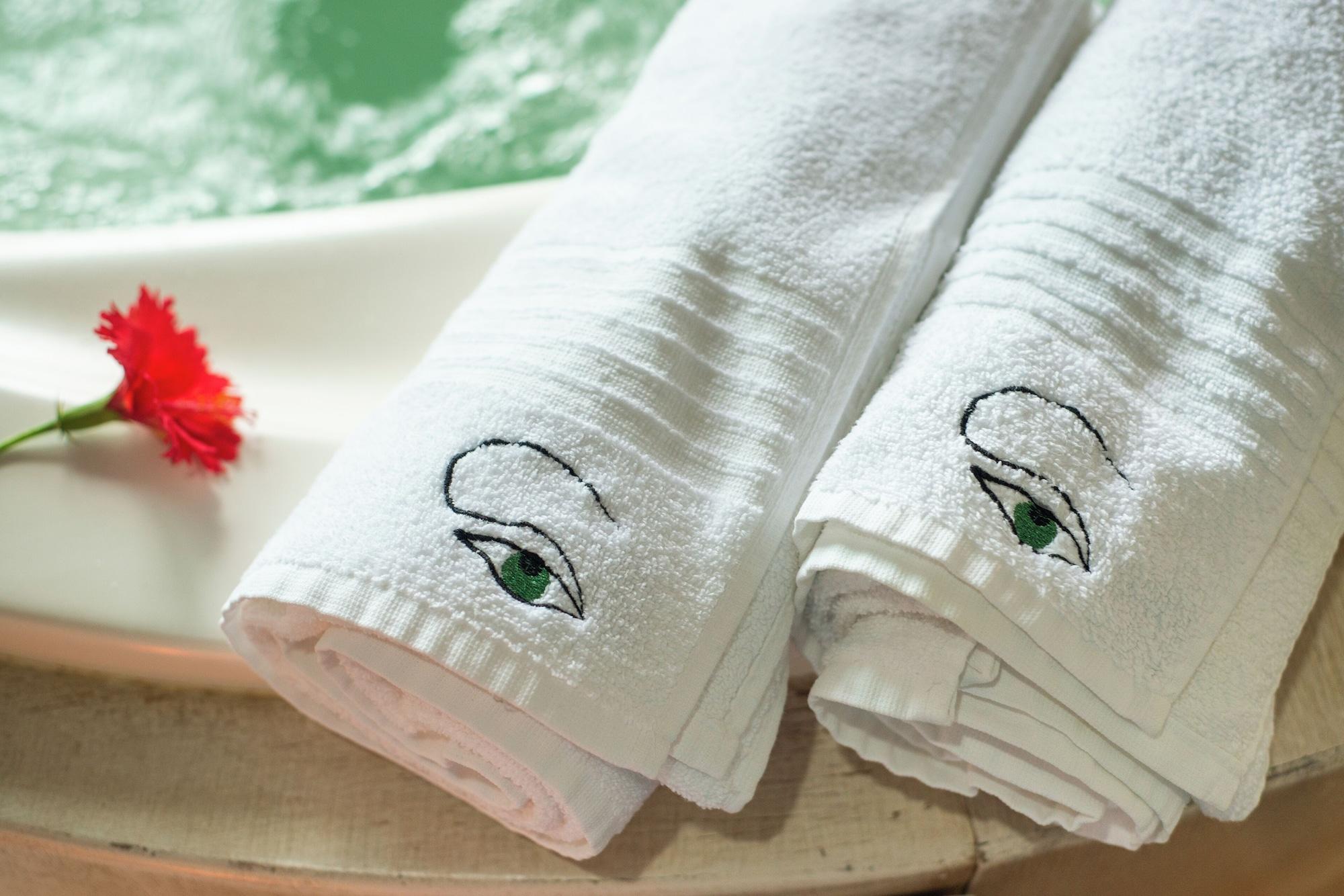 Equipamiento de Habitación Olhos verdes Guest house