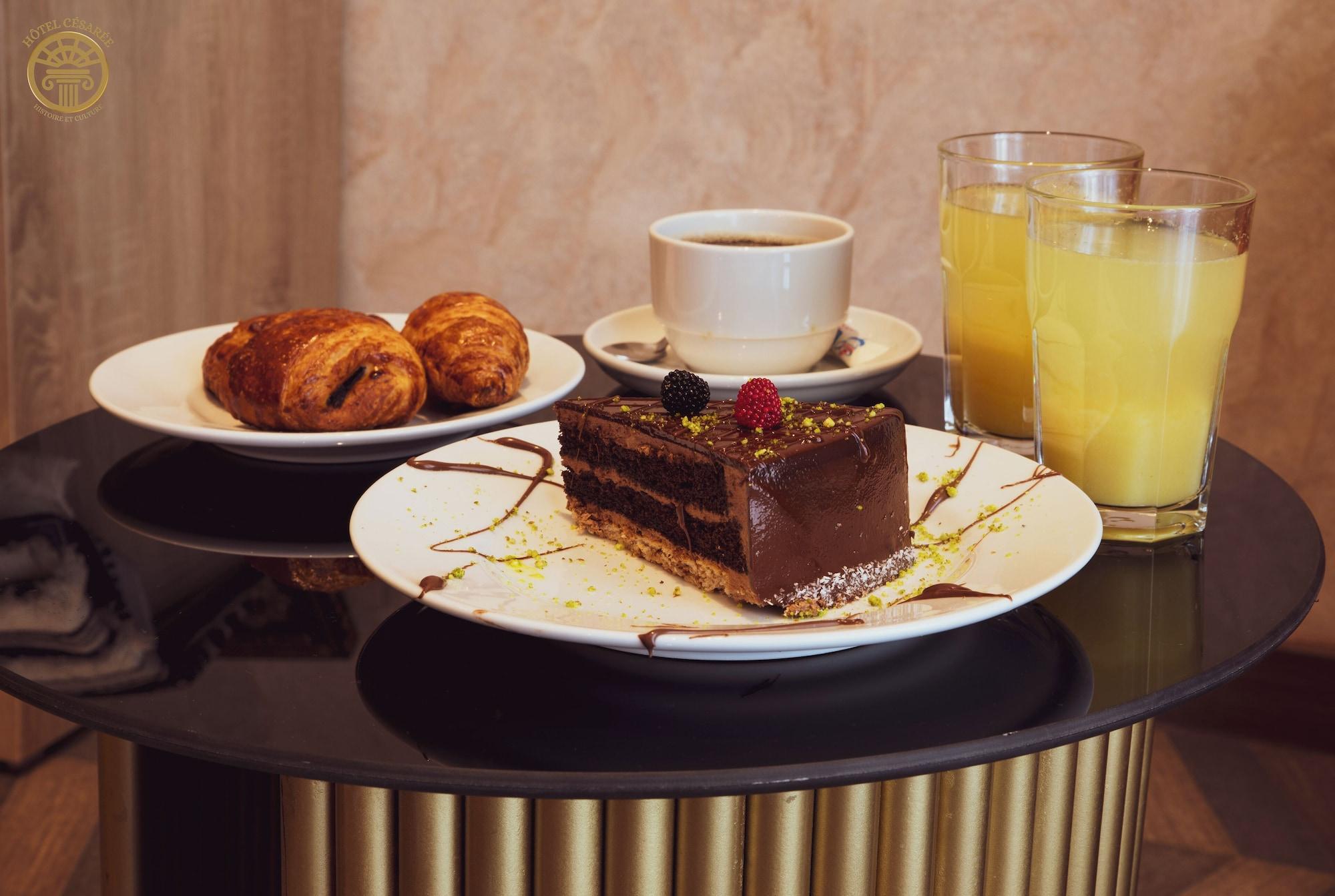 Comodidades del Alojamiento Hotel Césarée